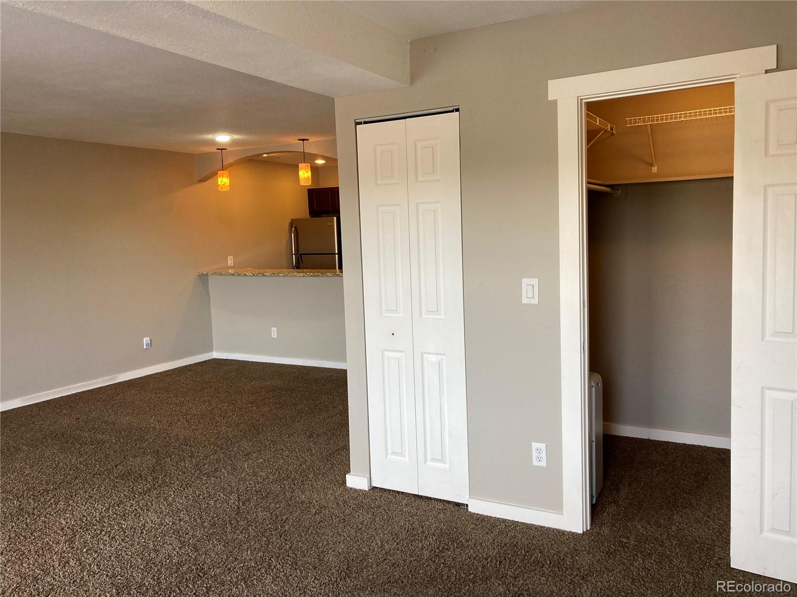 MLS Image #6 for 128 w rockrimmon boulevard,colorado springs, Colorado
