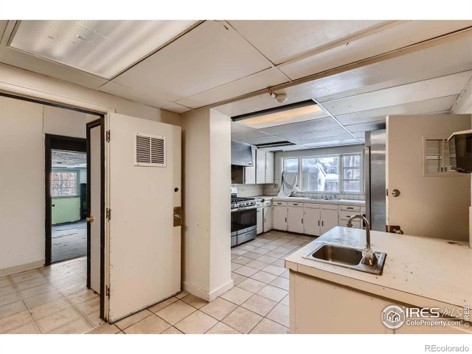 MLS Image #13 for 1516  remington street,fort collins, Colorado