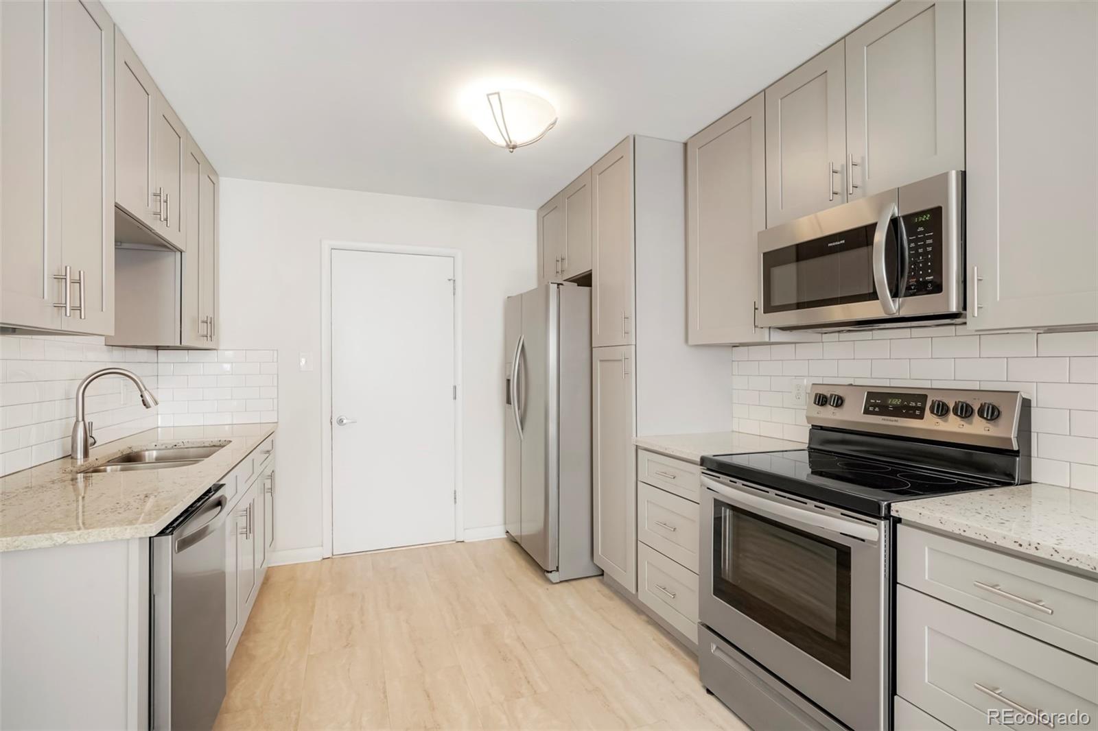 MLS Image #8 for 6343  upham street,arvada, Colorado