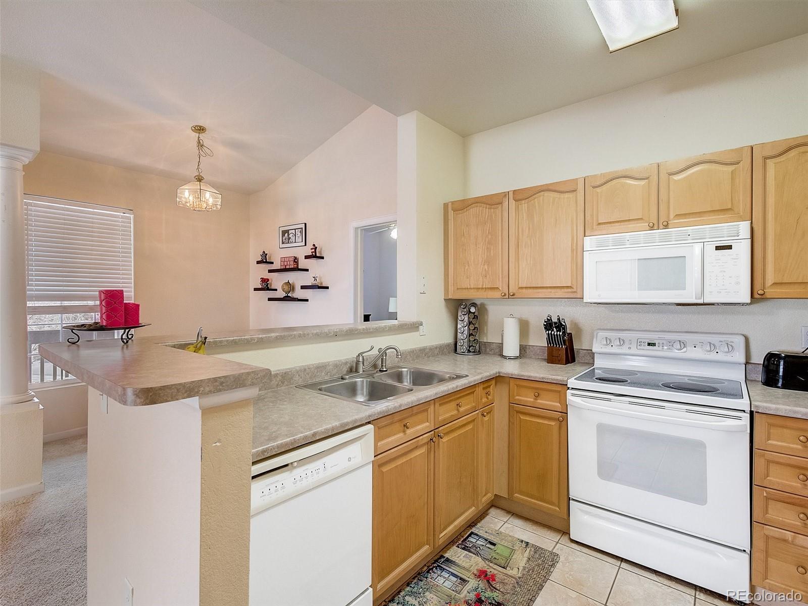 MLS Image #9 for 4089 s crystal circle,aurora, Colorado