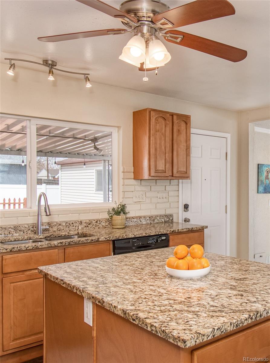 MLS Image #7 for 5533  raritan way,denver, Colorado