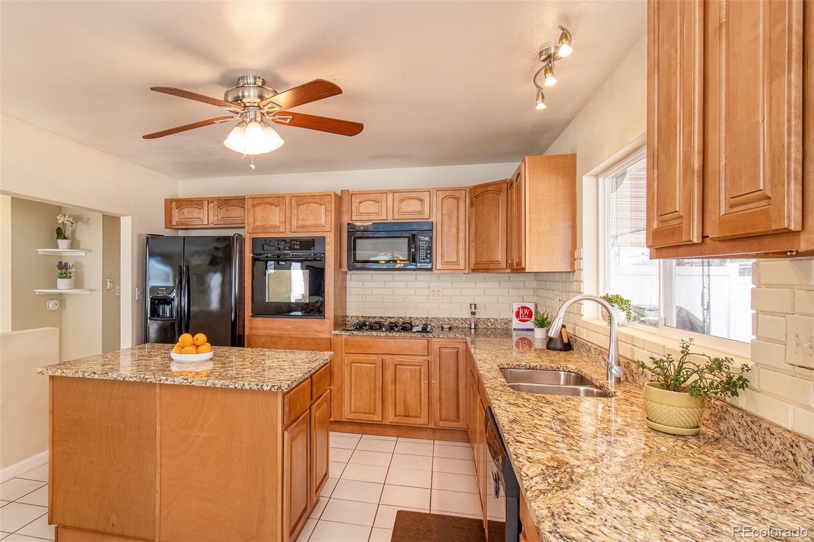 MLS Image #8 for 5533  raritan way,denver, Colorado