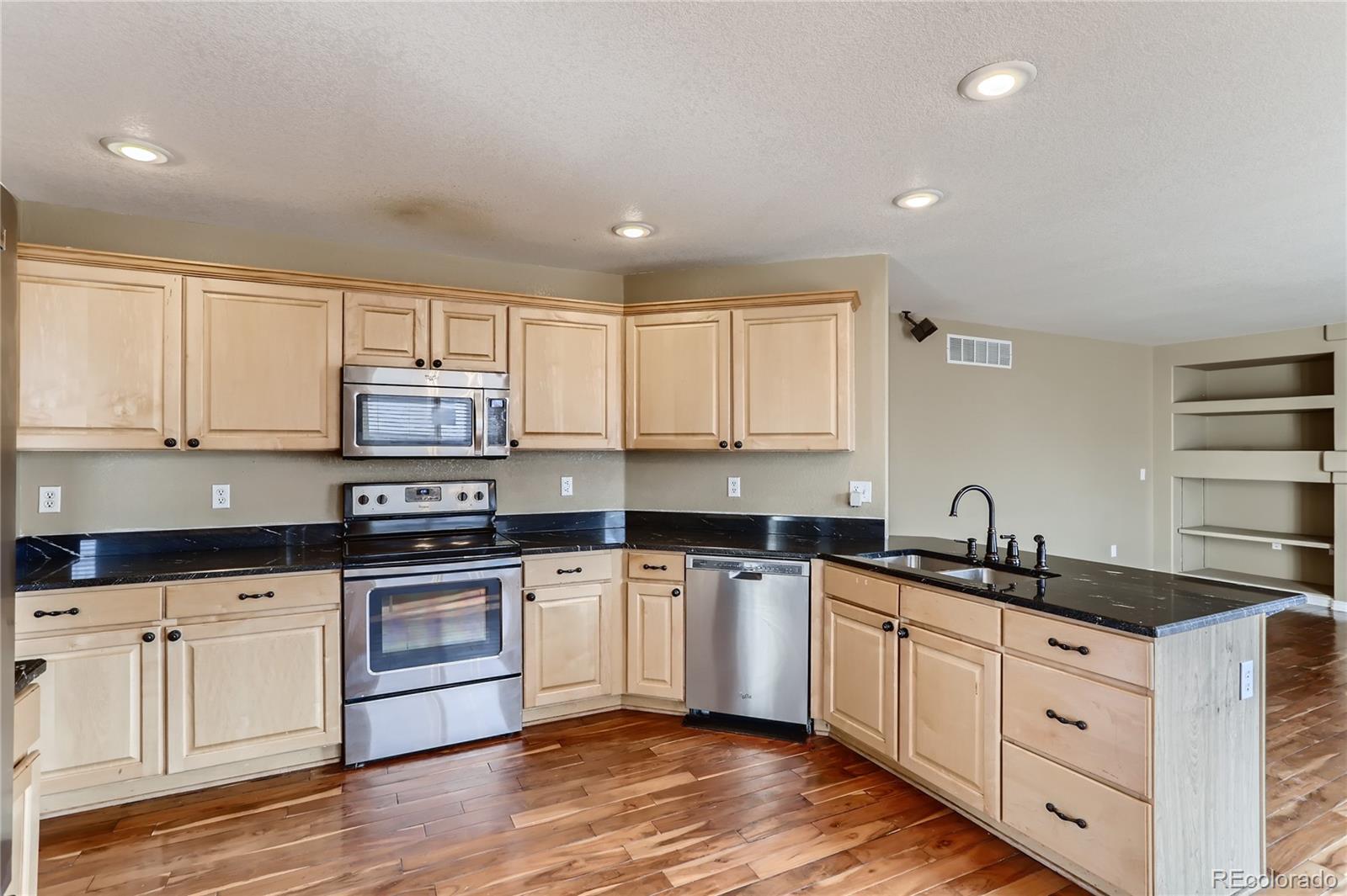 MLS Image #8 for 3905 s kirk way,aurora, Colorado