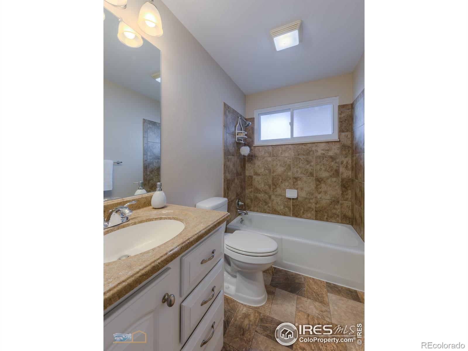 MLS Image #13 for 1459  lashley street,longmont, Colorado