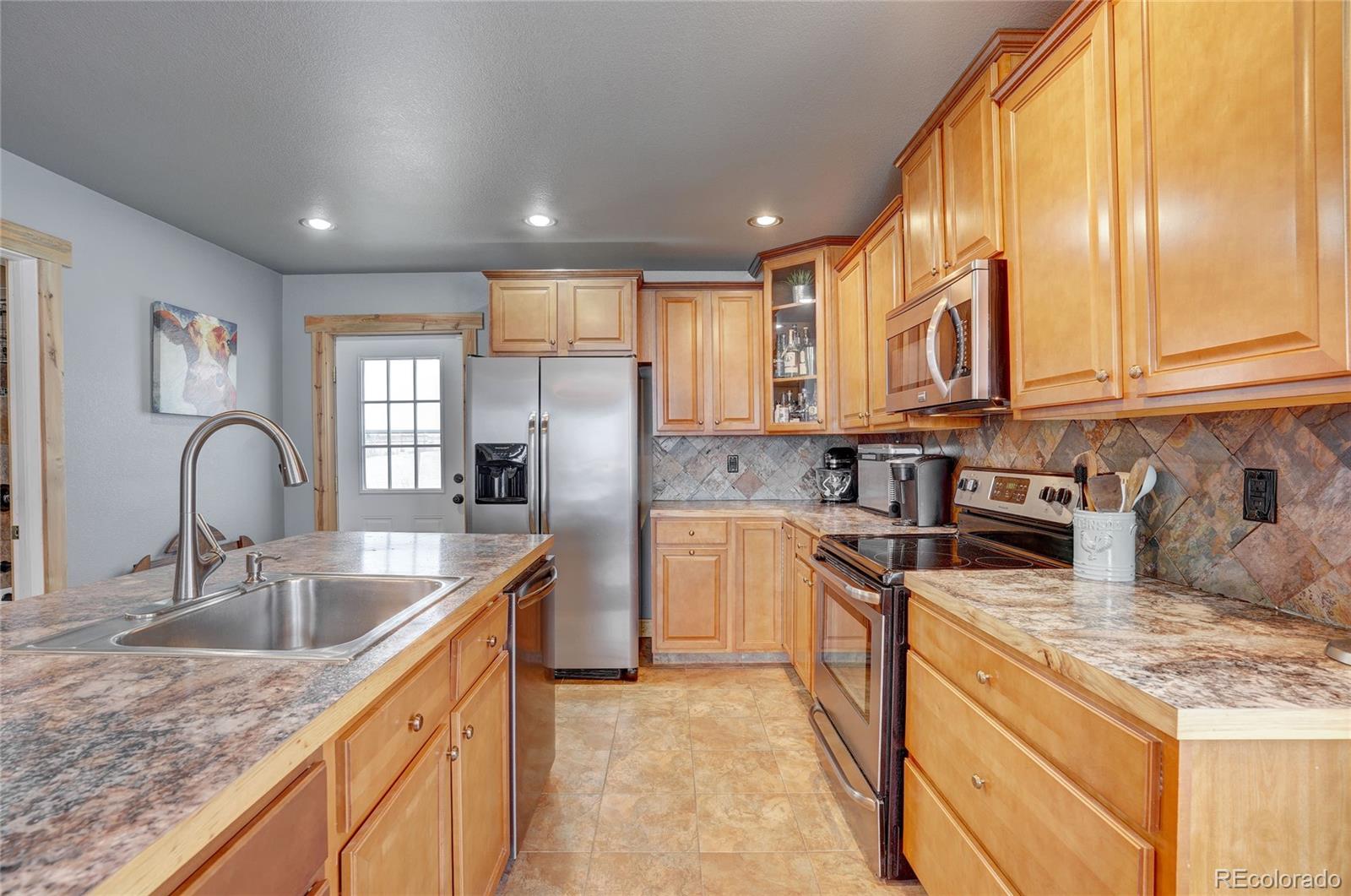 MLS Image #14 for 26649  owl creek lane,gill, Colorado