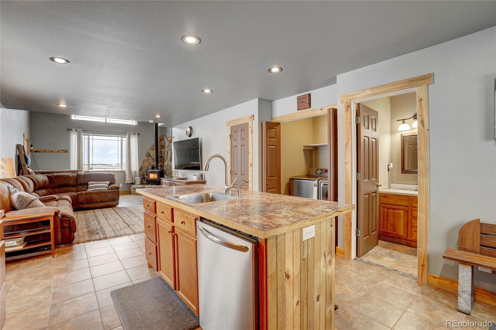 MLS Image #15 for 26649  owl creek lane,gill, Colorado