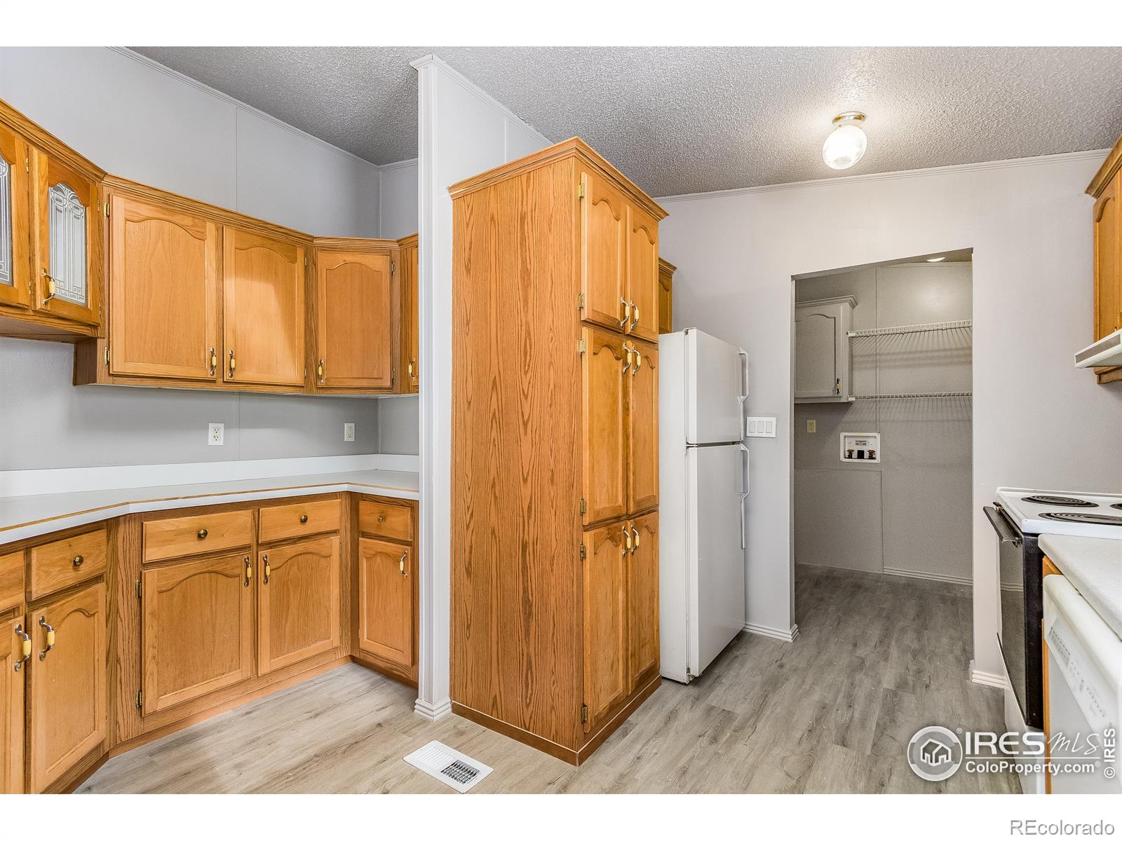 MLS Image #9 for 4510 s shenandoah street,greeley, Colorado