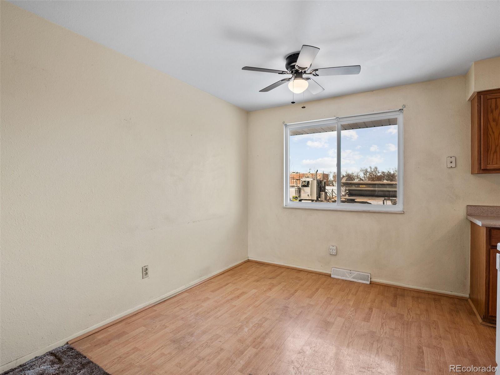 MLS Image #7 for 2010 w jewell avenue,denver, Colorado