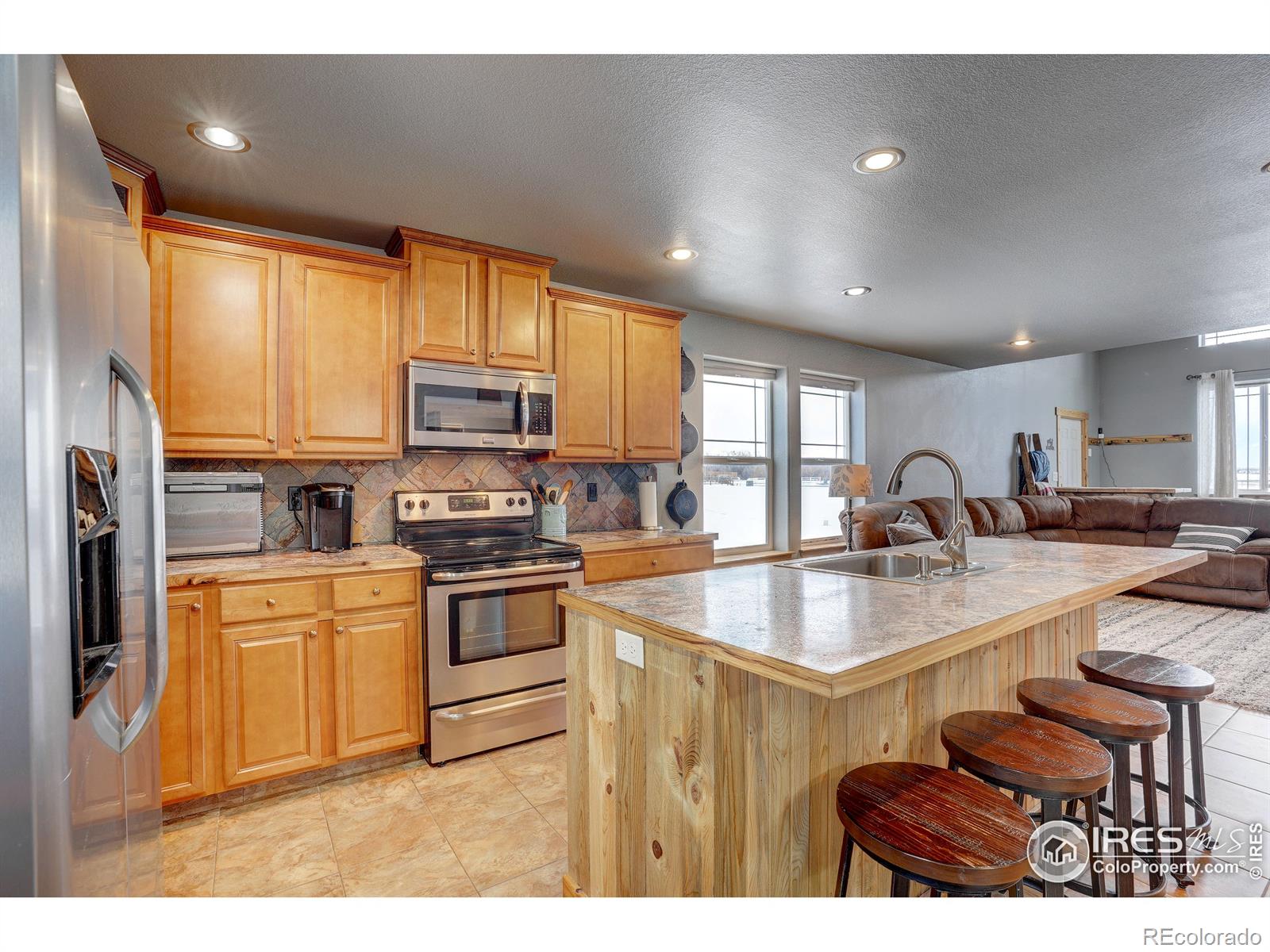 MLS Image #14 for 26649  owl creek lane,gill, Colorado