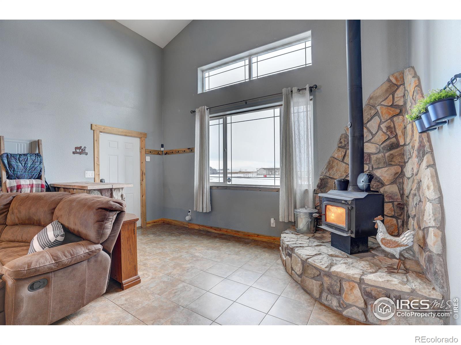 MLS Image #4 for 26649  owl creek lane,gill, Colorado