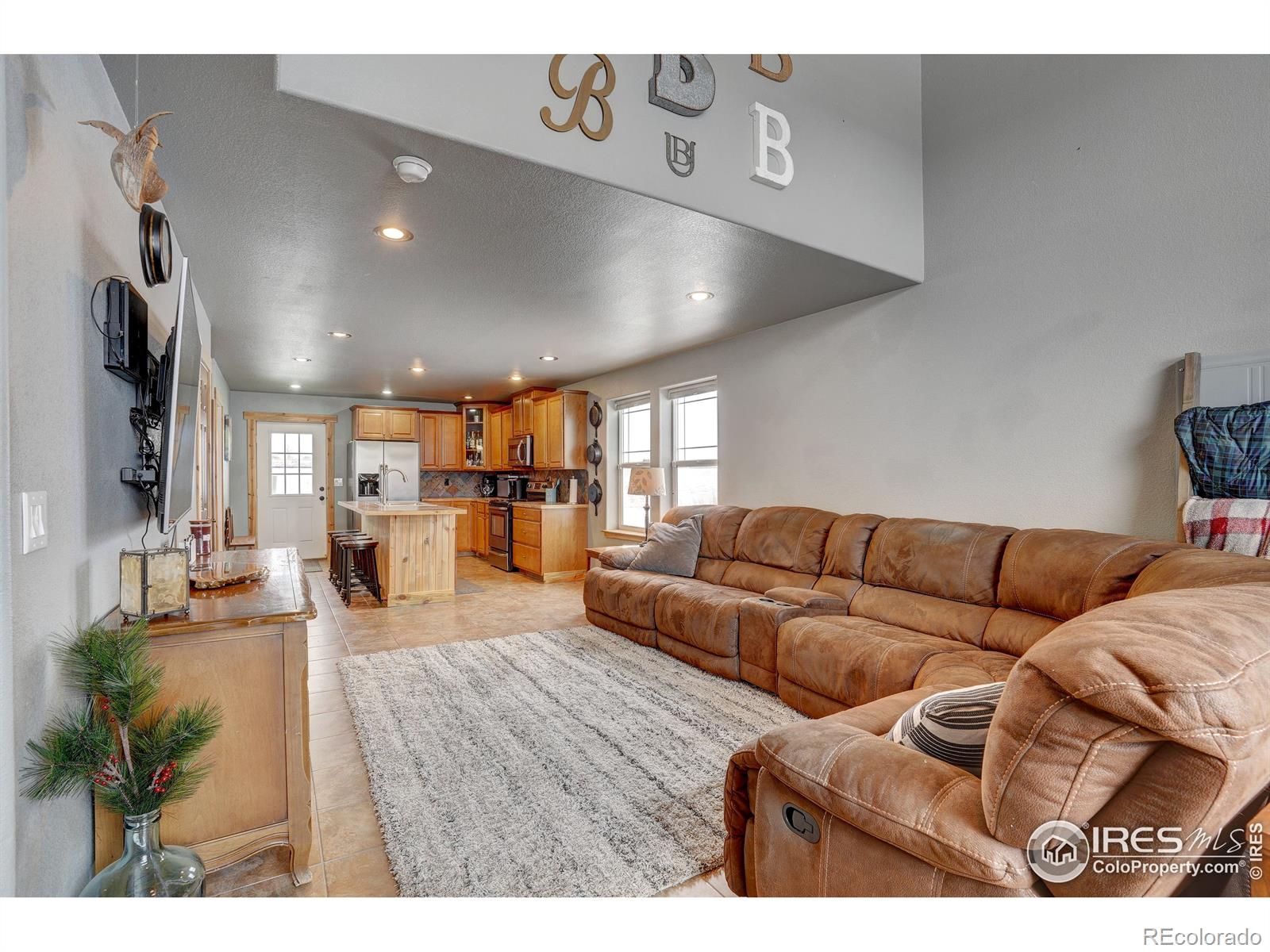 MLS Image #6 for 26649  owl creek lane,gill, Colorado