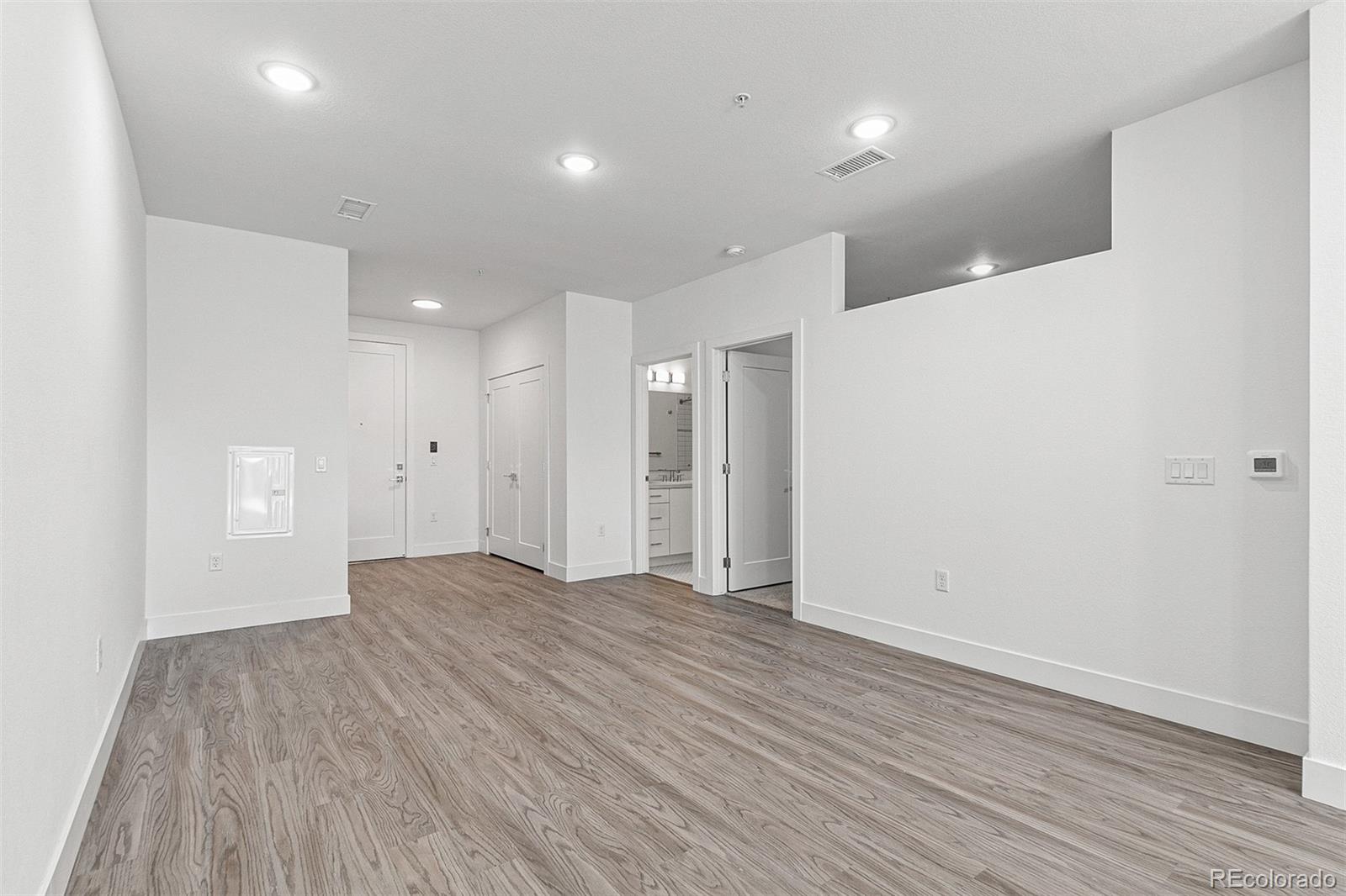 MLS Image #10 for 3500 s corona street,englewood, Colorado