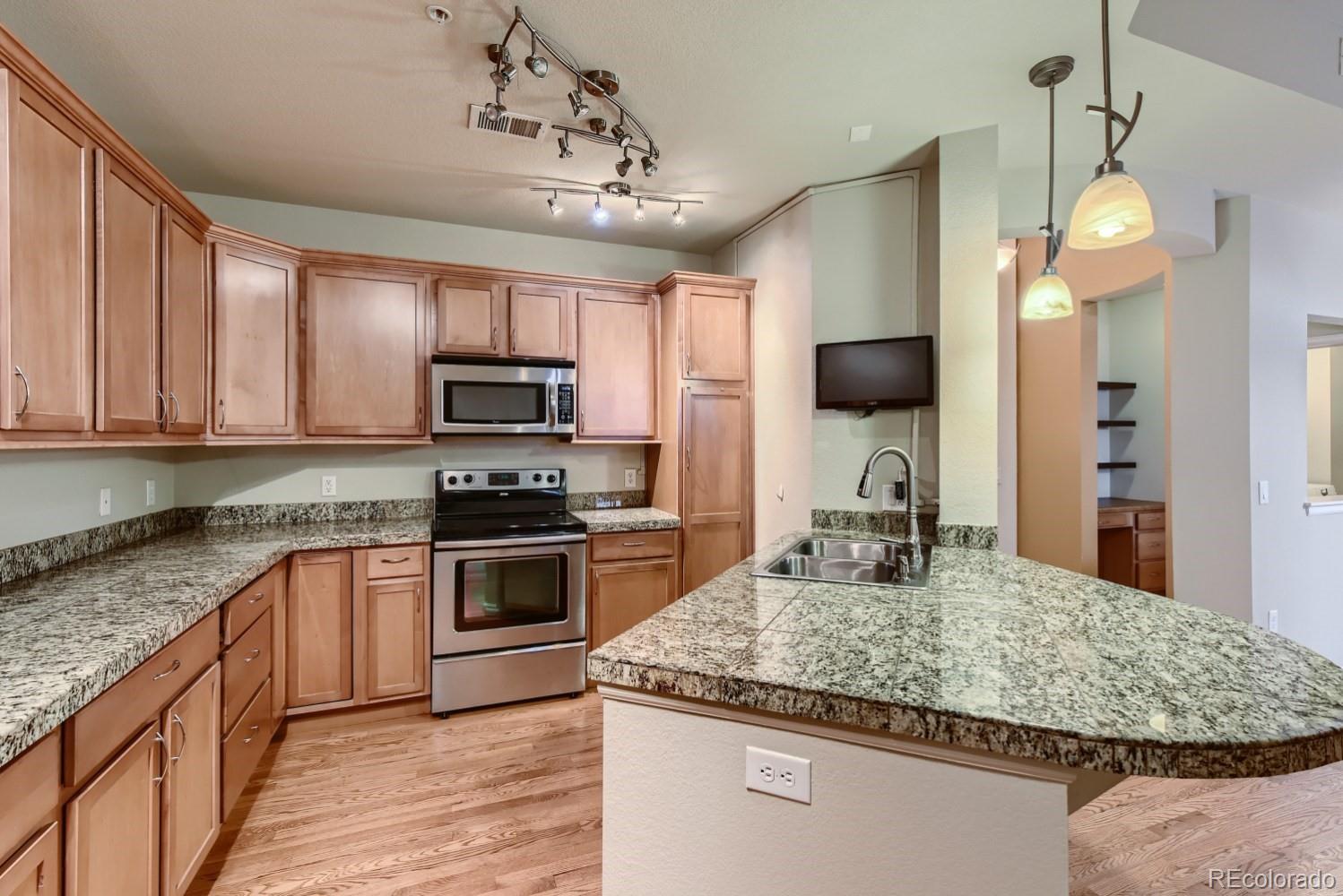 MLS Image #3 for 7820  inverness boulevard,englewood, Colorado