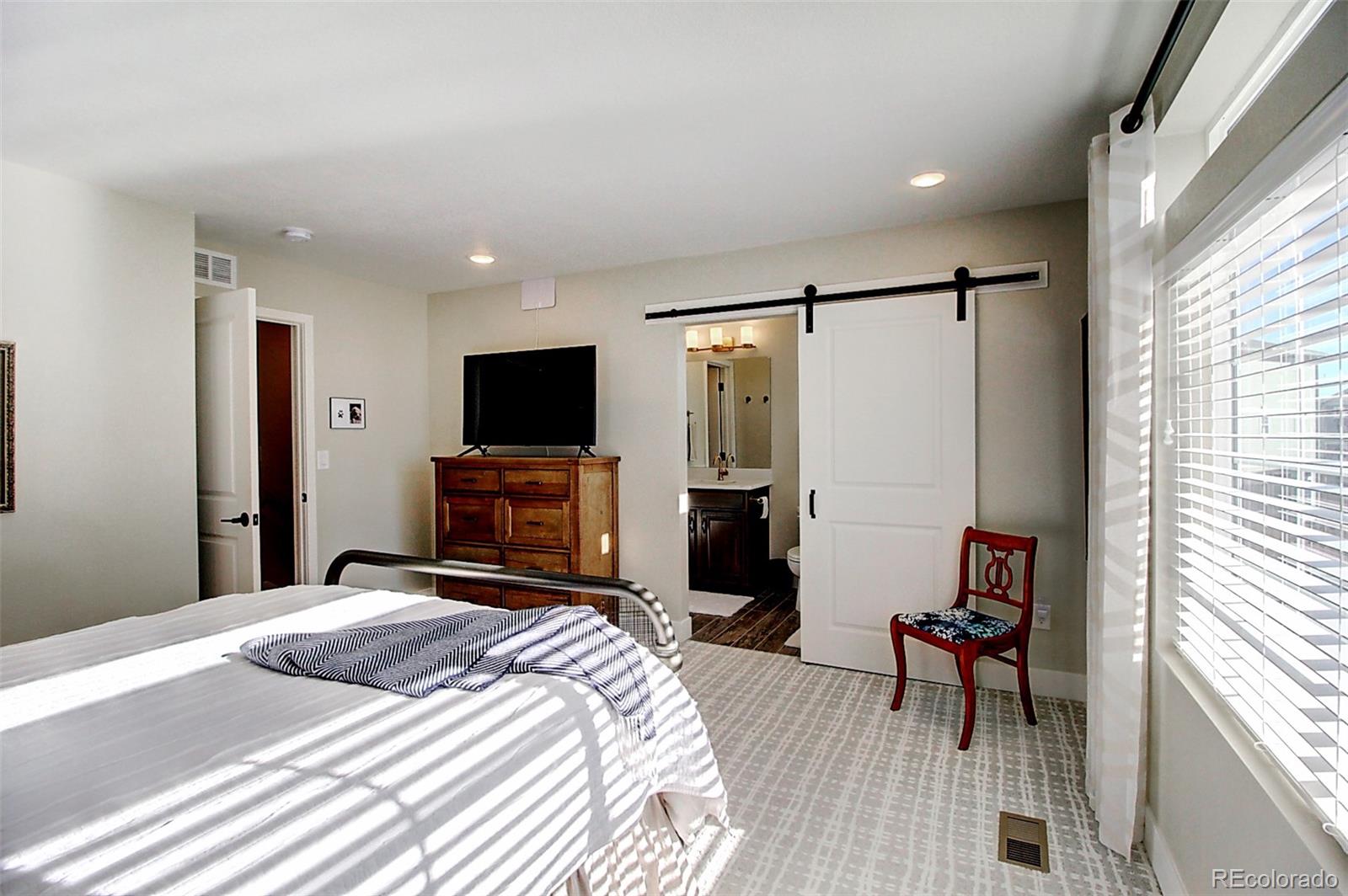 MLS Image #19 for 181 s oak hill street,aurora, Colorado