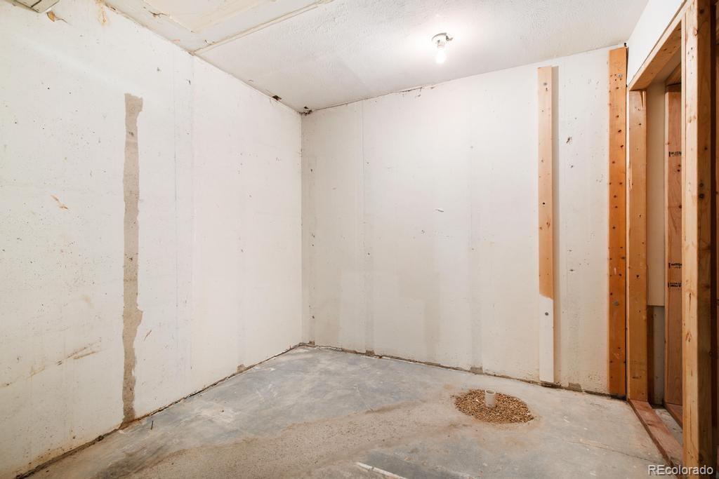 MLS Image #26 for 15035 e louisiana drive,aurora, Colorado