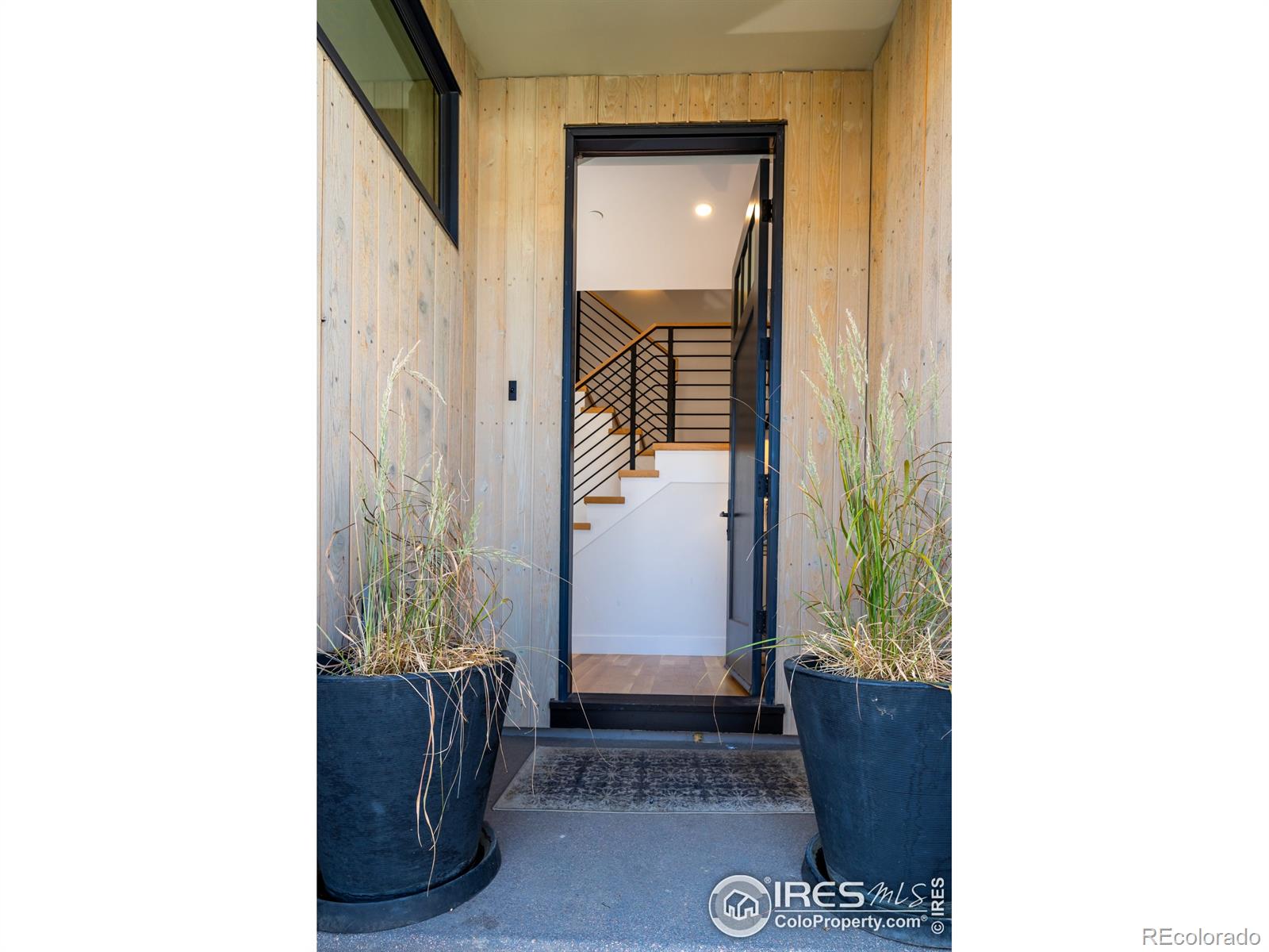 MLS Image #3 for 2116  pearl street,boulder, Colorado