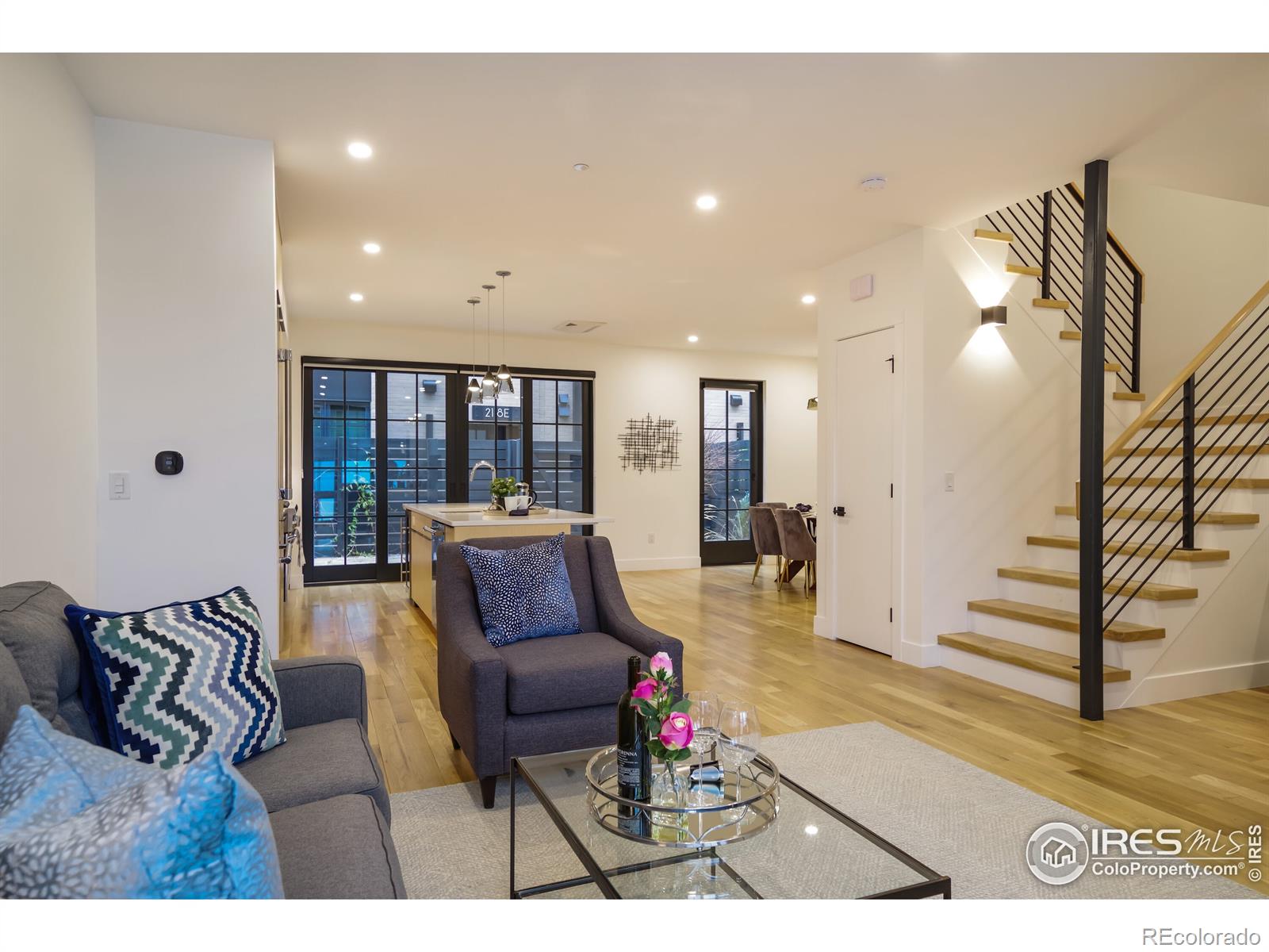 MLS Image #7 for 2116  pearl street,boulder, Colorado