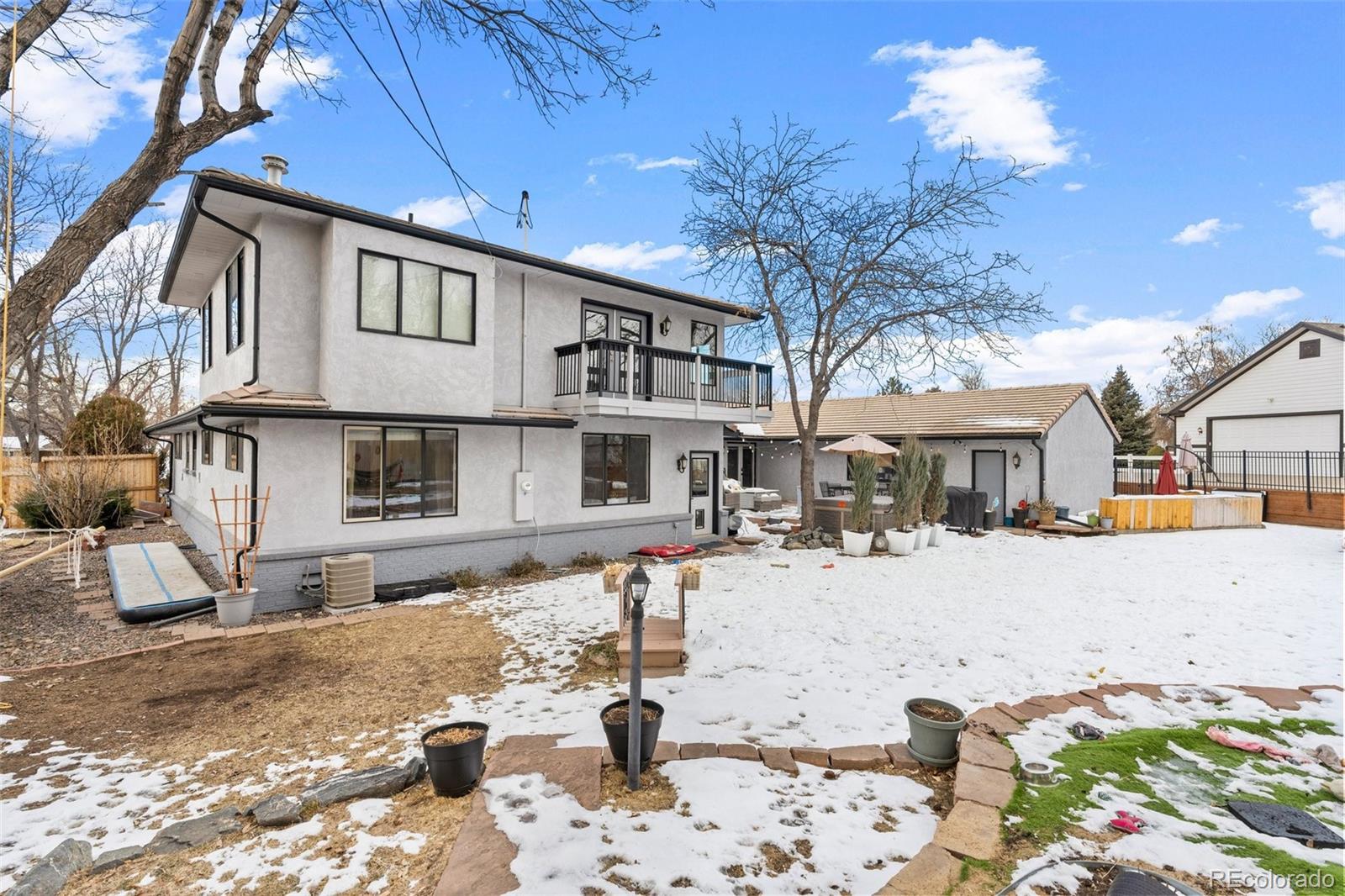MLS Image #15 for 1996 s niagara street,denver, Colorado