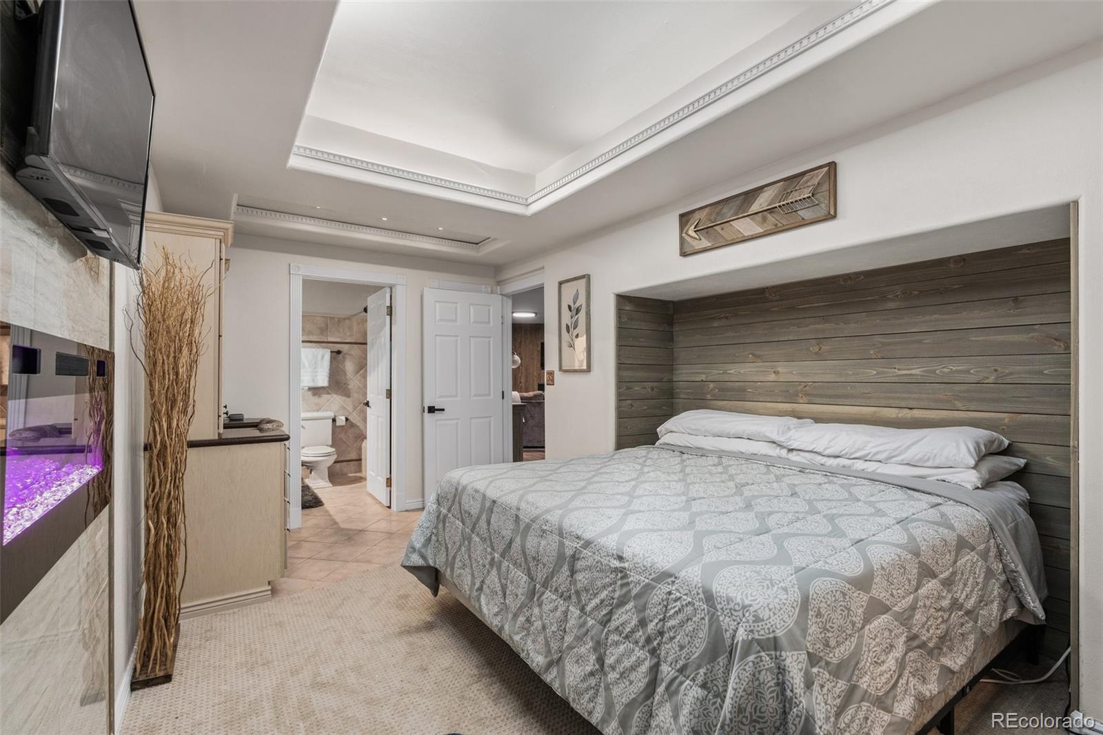 MLS Image #20 for 1996 s niagara street,denver, Colorado