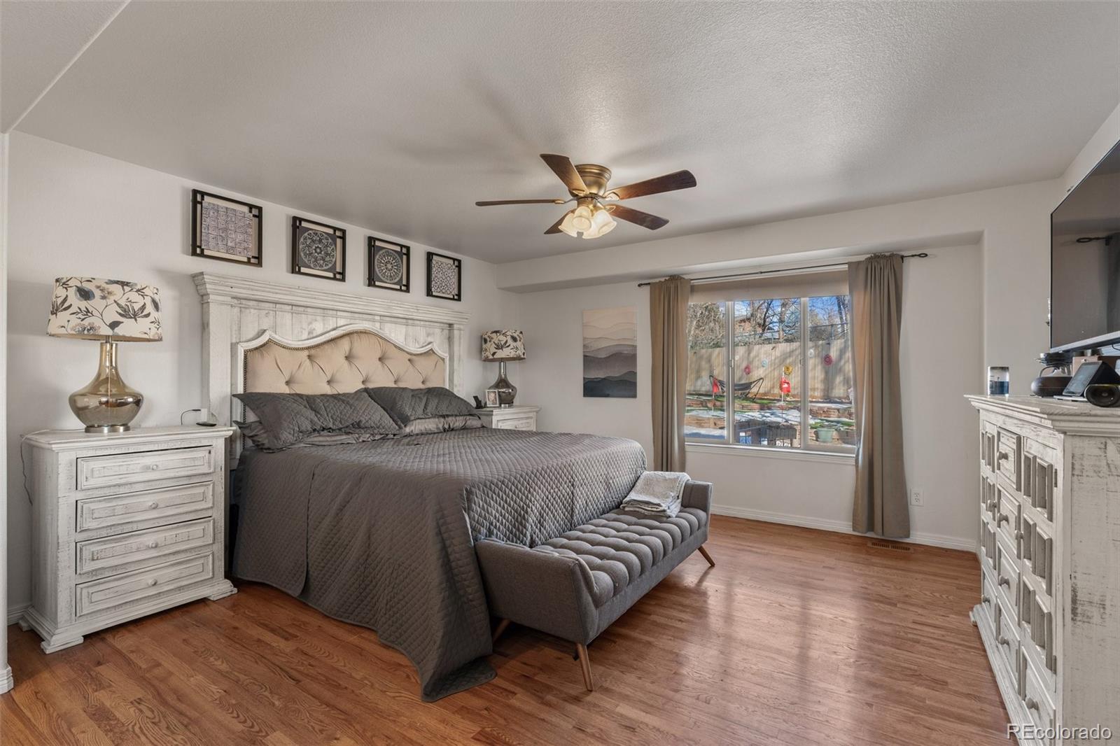 MLS Image #31 for 1996 s niagara street,denver, Colorado