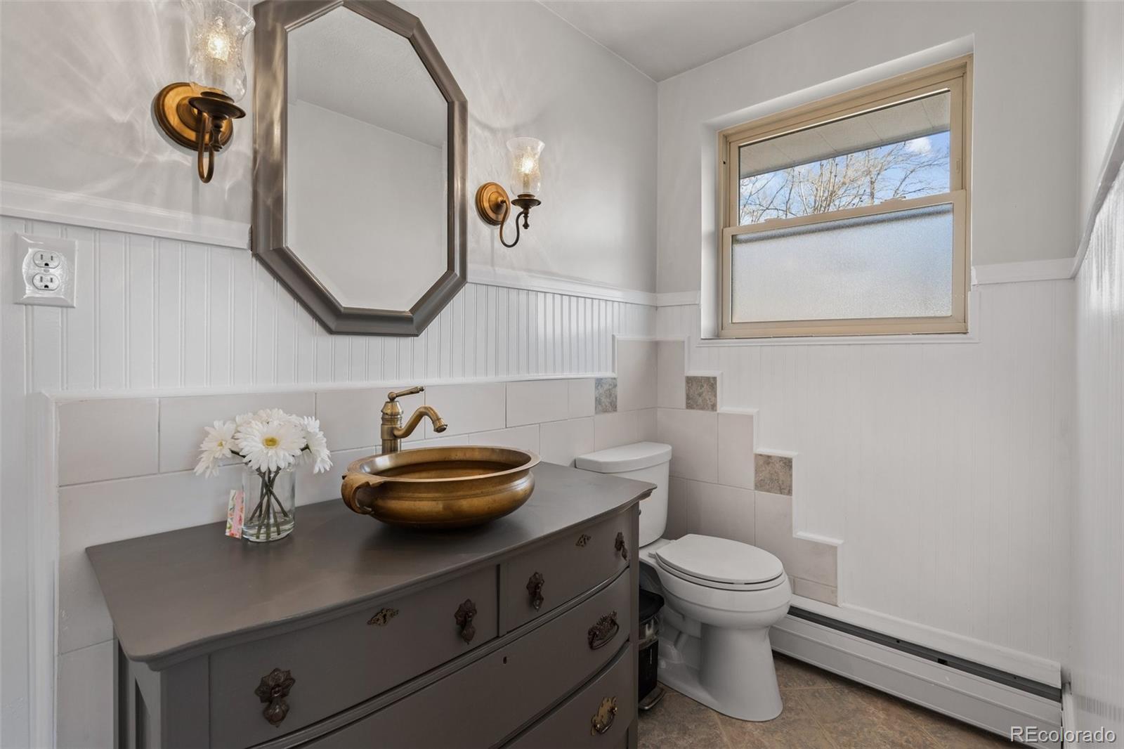 MLS Image #32 for 1996 s niagara street,denver, Colorado