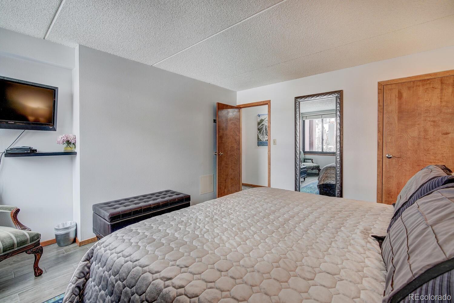 MLS Image #12 for 189  ten mile circle,frisco, Colorado