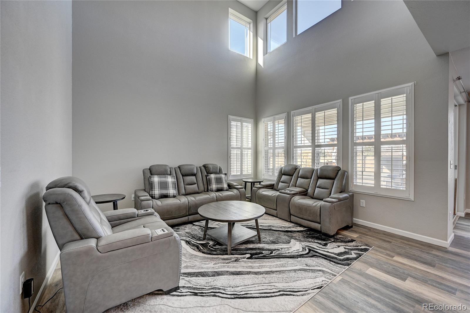 MLS Image #5 for 9809 e kansas avenue,aurora, Colorado