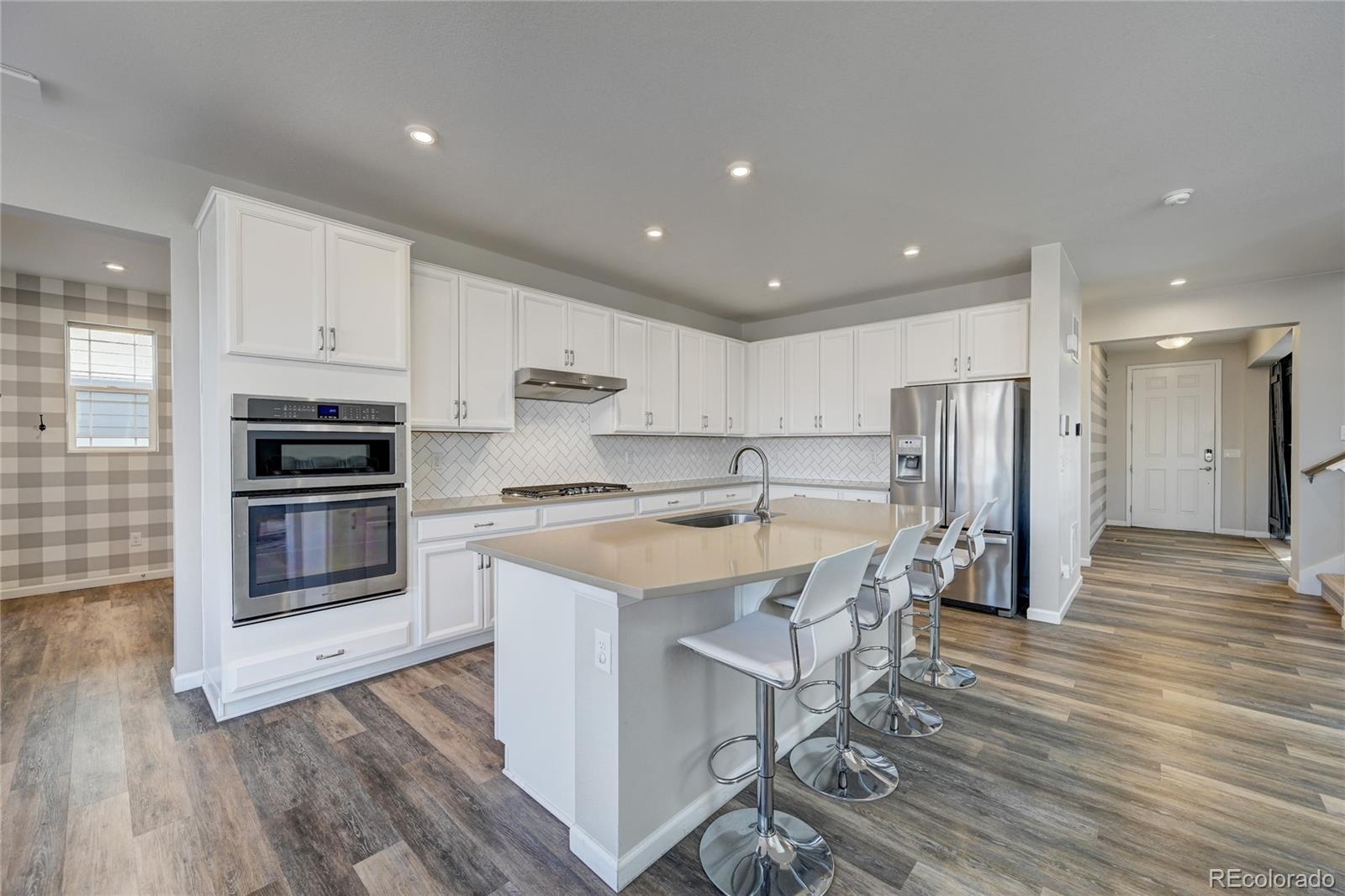 MLS Image #7 for 9809 e kansas avenue,aurora, Colorado