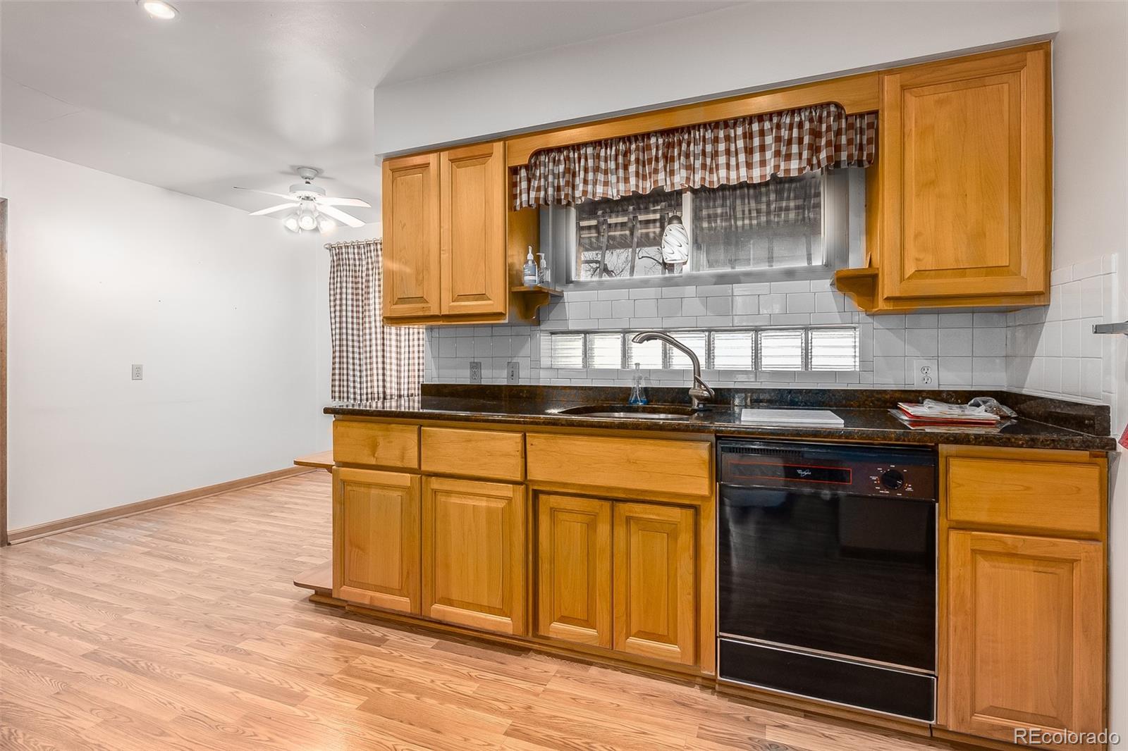 MLS Image #14 for 1101  eudora street,denver, Colorado