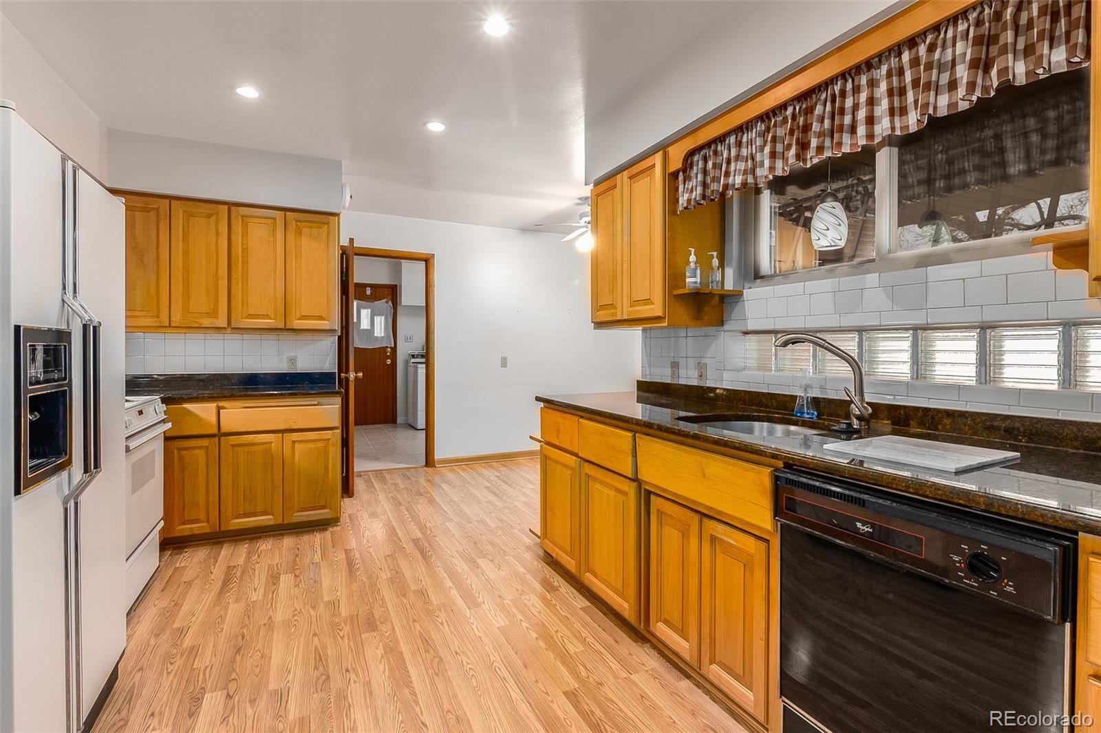 MLS Image #16 for 1101  eudora street,denver, Colorado