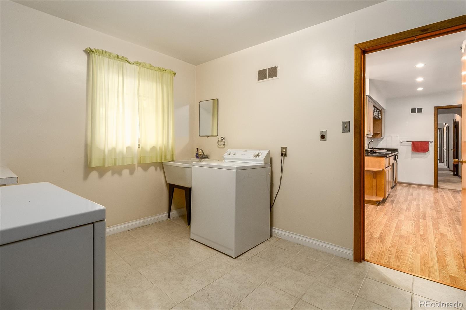 MLS Image #22 for 1101  eudora street,denver, Colorado
