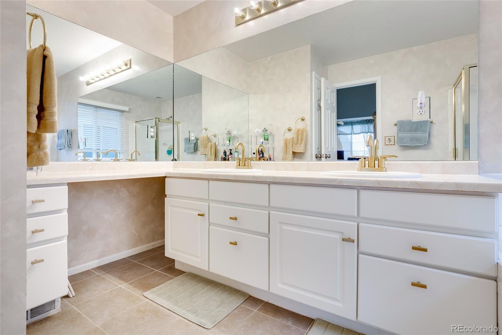 MLS Image #20 for 15137 e nassau avenue,aurora, Colorado