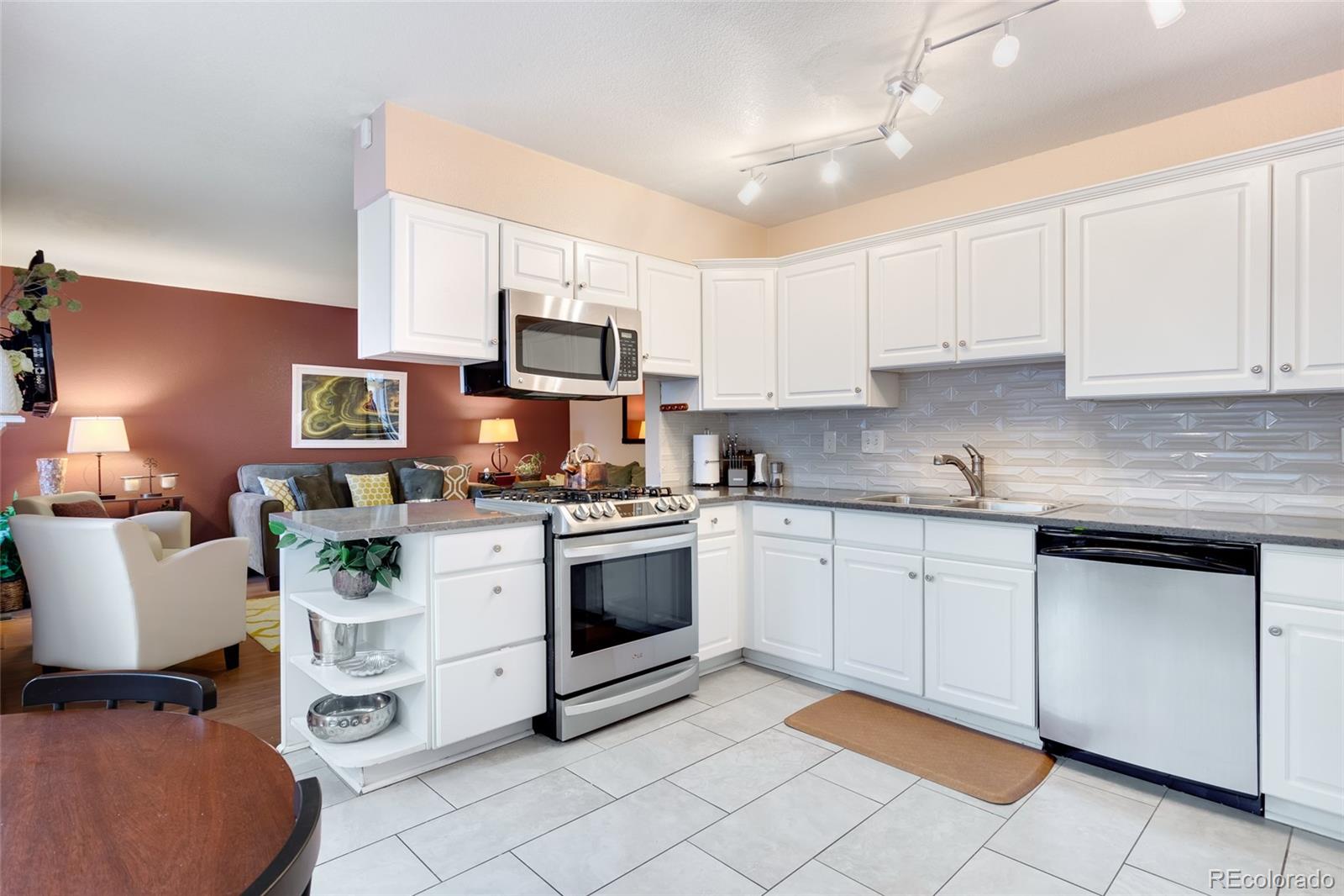 MLS Image #5 for 15137 e nassau avenue,aurora, Colorado