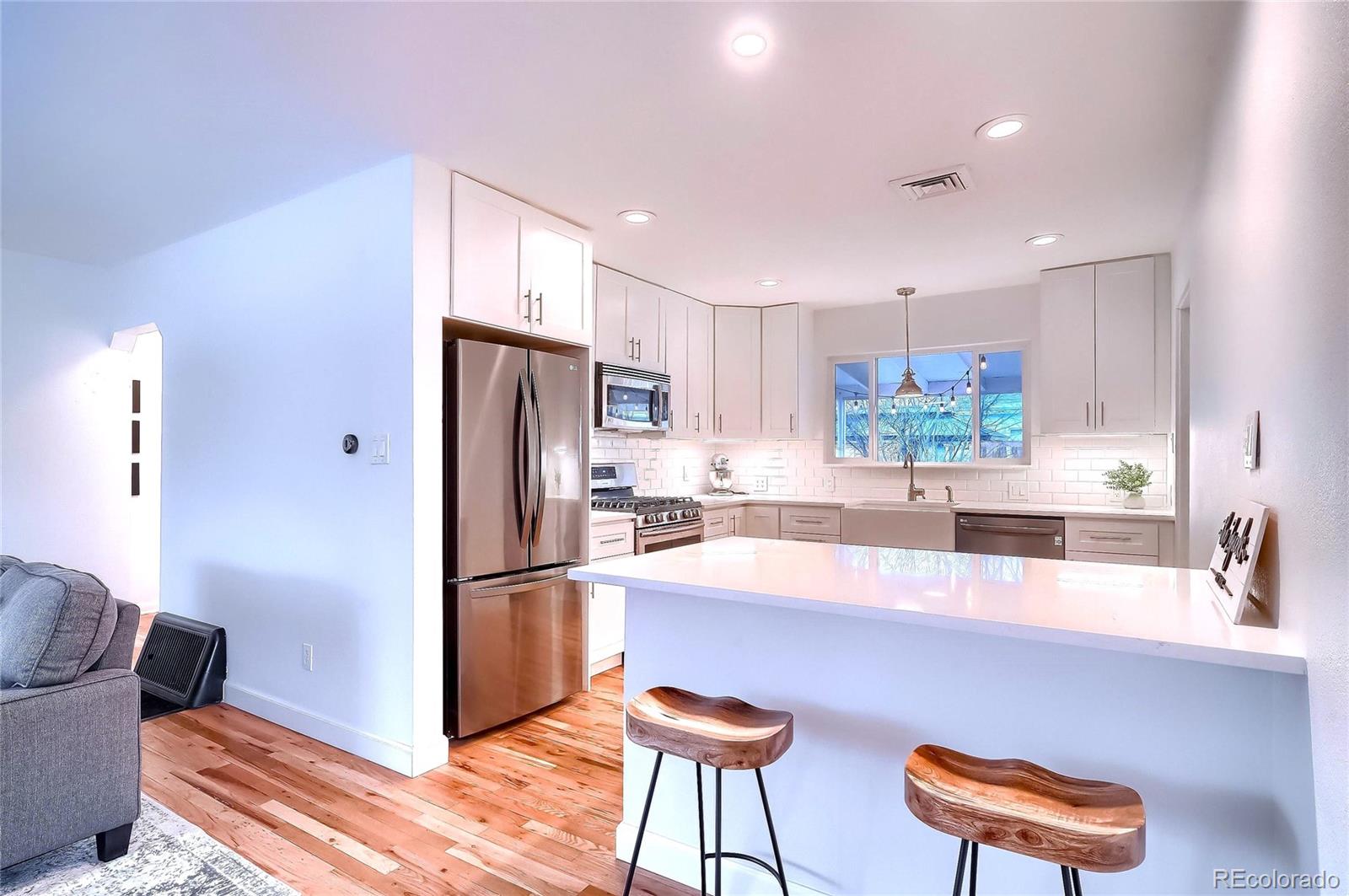 MLS Image #2 for 2054 w arbor avenue,littleton, Colorado