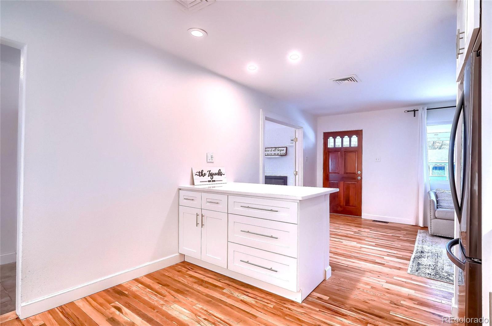 MLS Image #8 for 2054 w arbor avenue,littleton, Colorado
