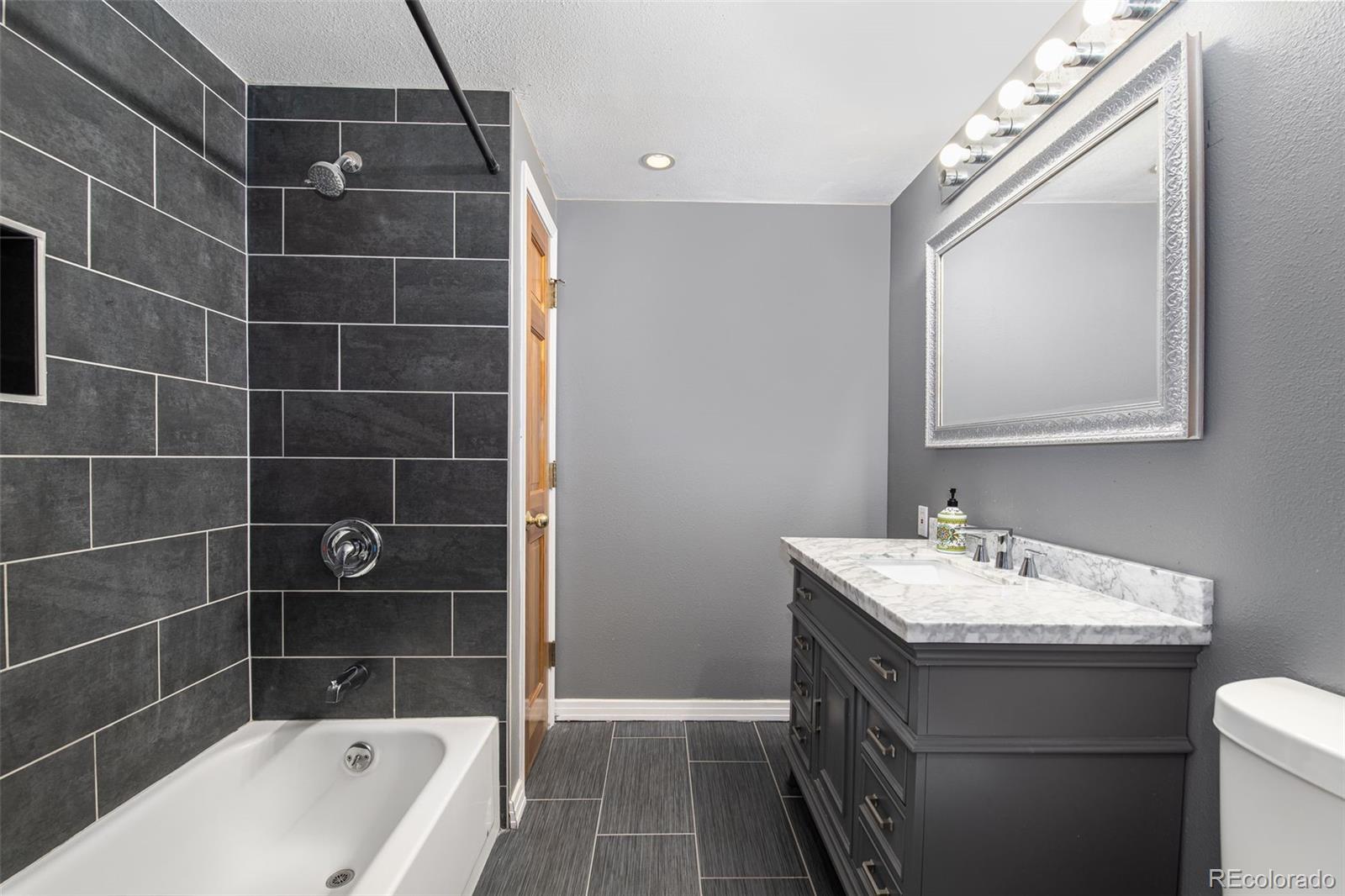 MLS Image #27 for 2911 w long drive,littleton, Colorado