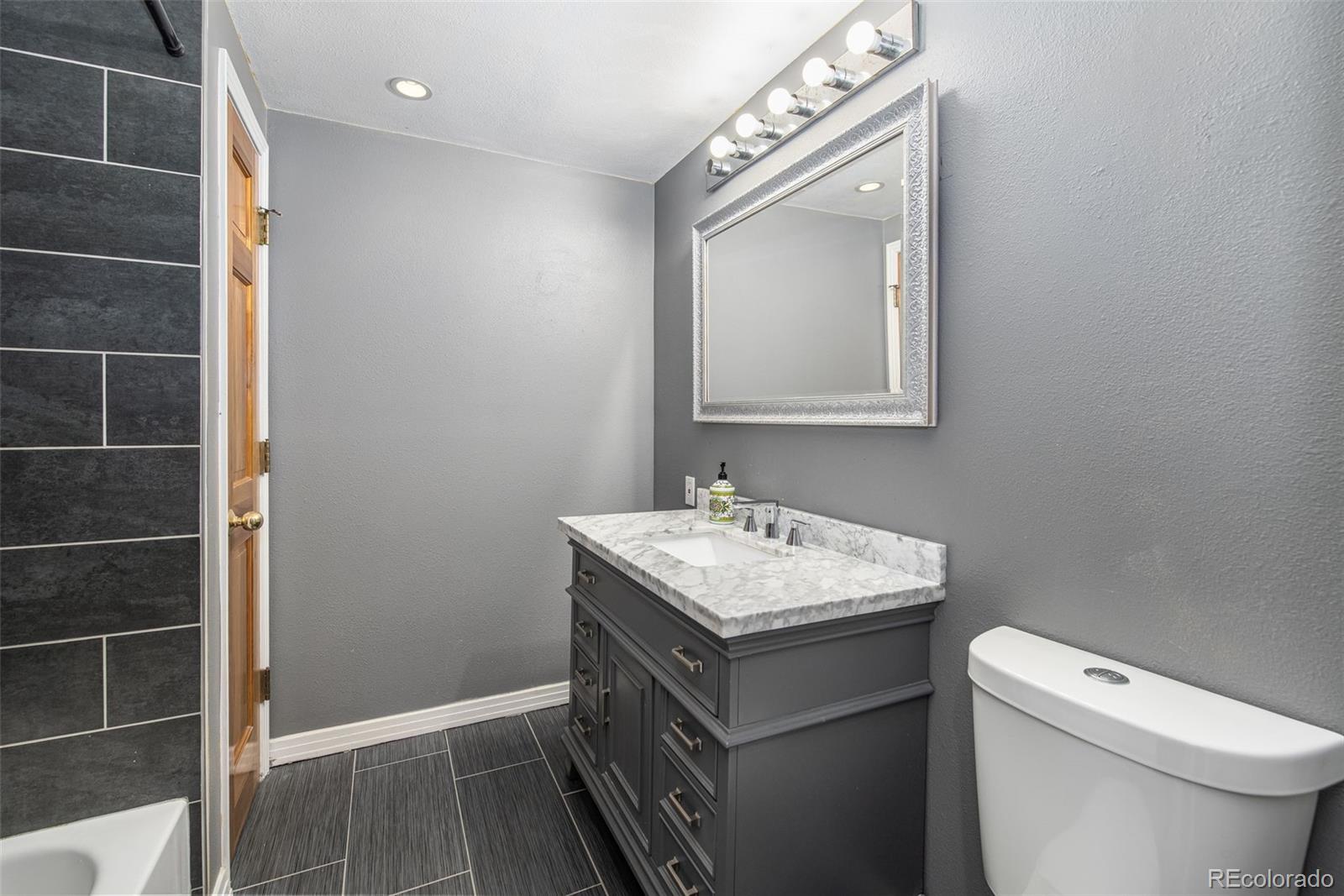 MLS Image #28 for 2911 w long drive,littleton, Colorado