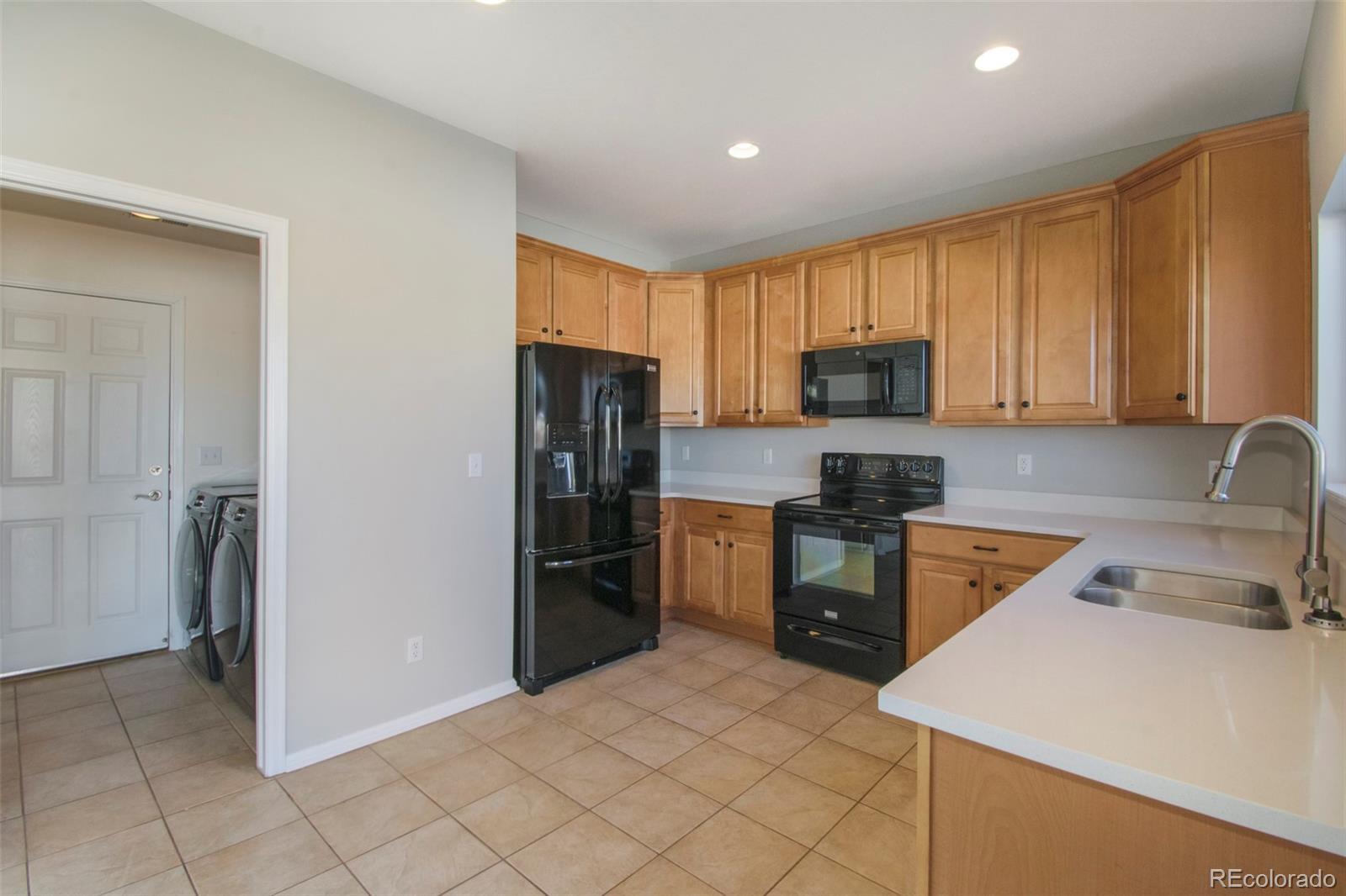 MLS Image #3 for 1152 s fultondale circle,aurora, Colorado