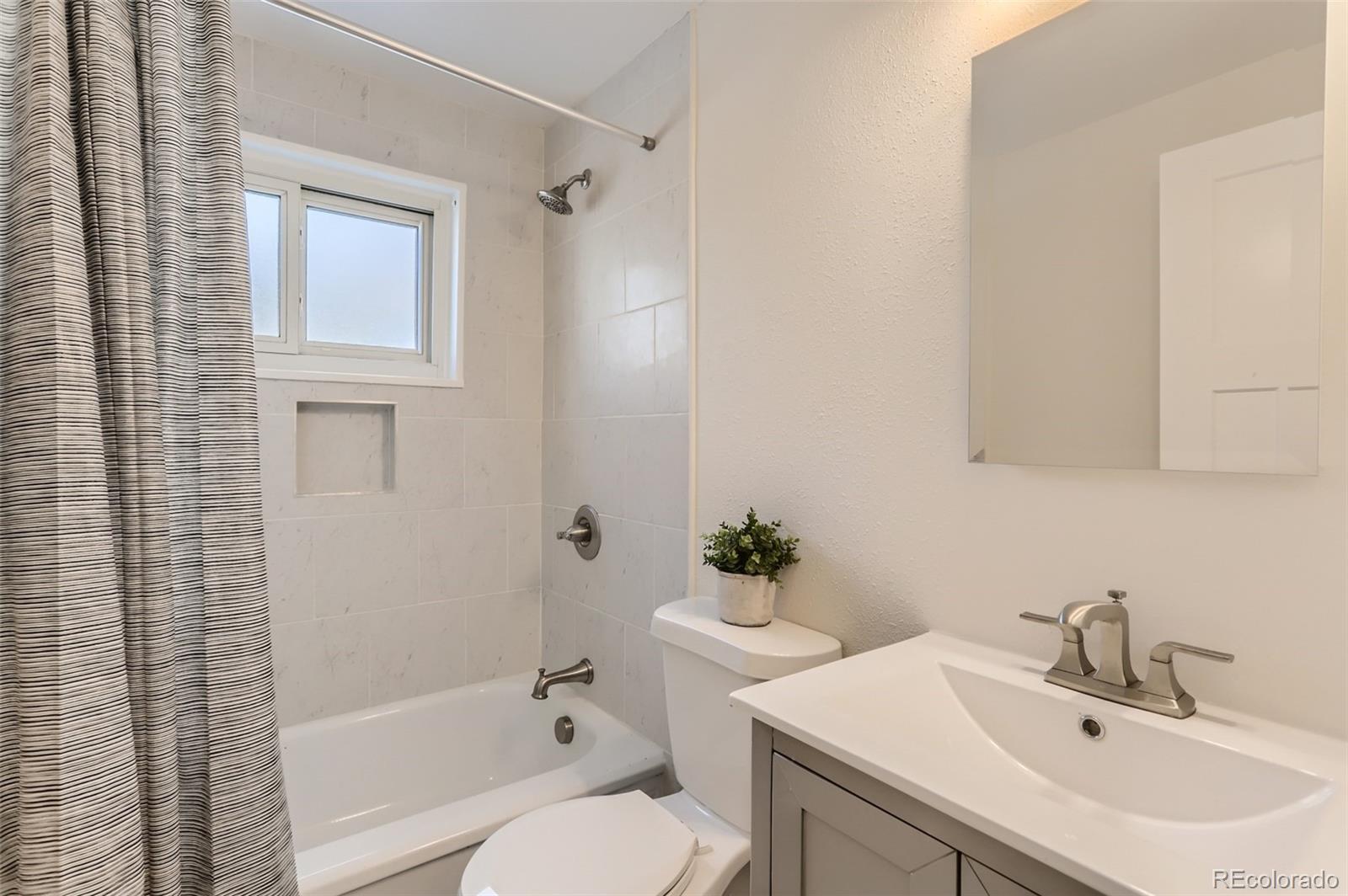 MLS Image #11 for 3945 s inca street,englewood, Colorado