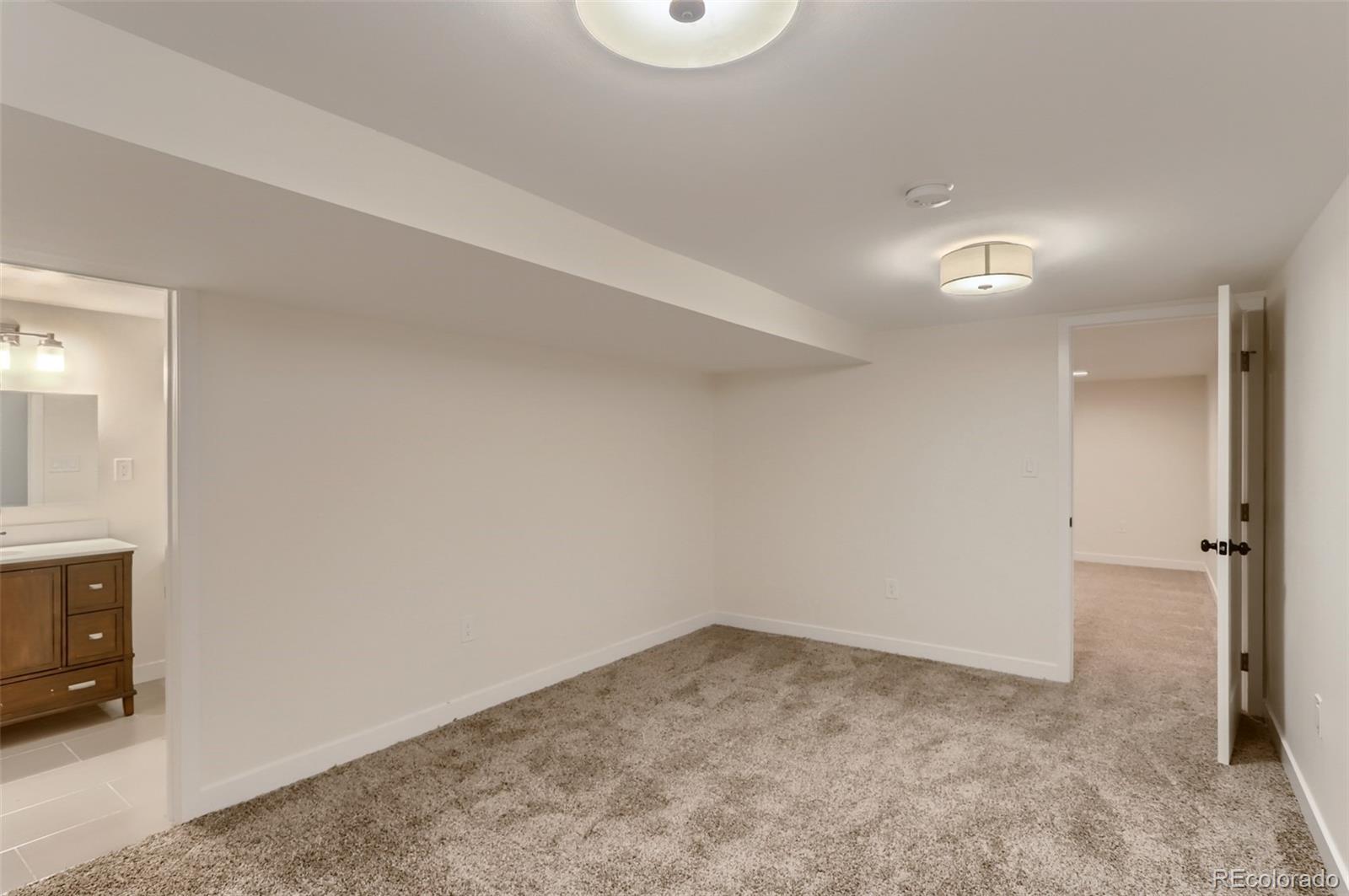 MLS Image #16 for 3945 s inca street,englewood, Colorado