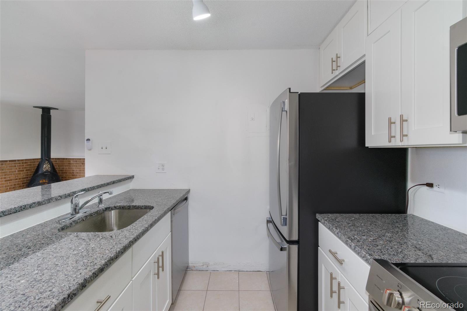 MLS Image #11 for 2130 s vaughn way,aurora, Colorado