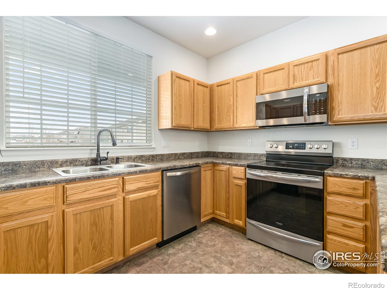 MLS Image #3 for 4205  front stretch drive,wellington, Colorado