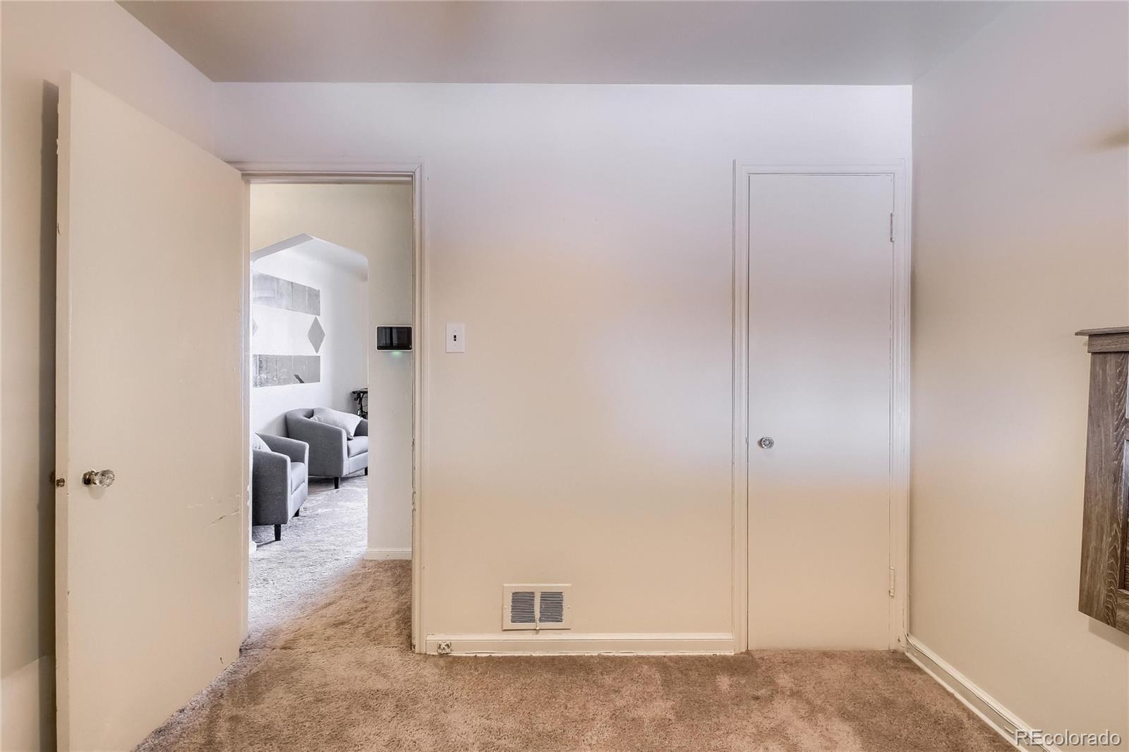MLS Image #14 for 3055  jasmine street,denver, Colorado