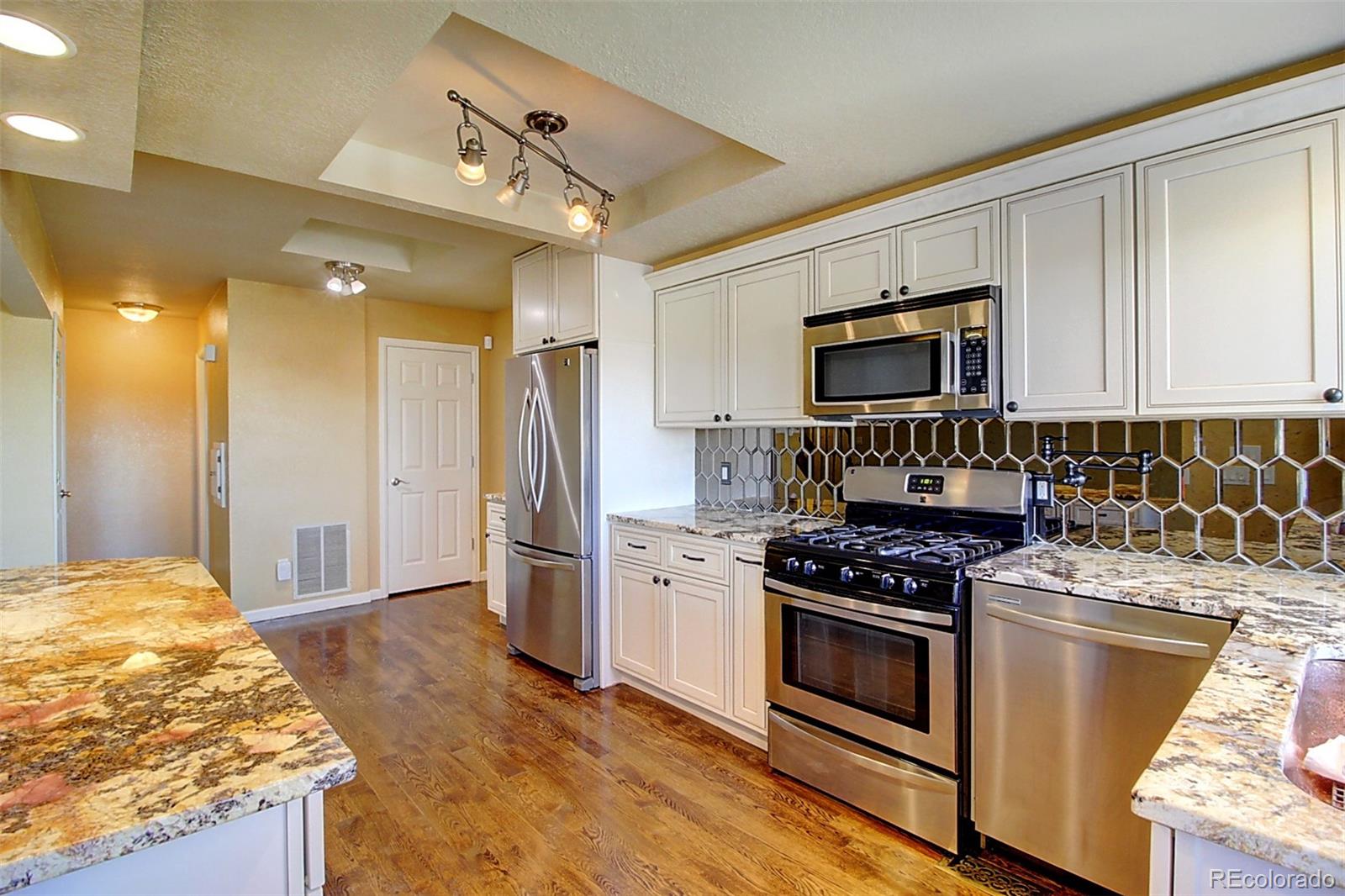 MLS Image #17 for 3138 e long circle,centennial, Colorado