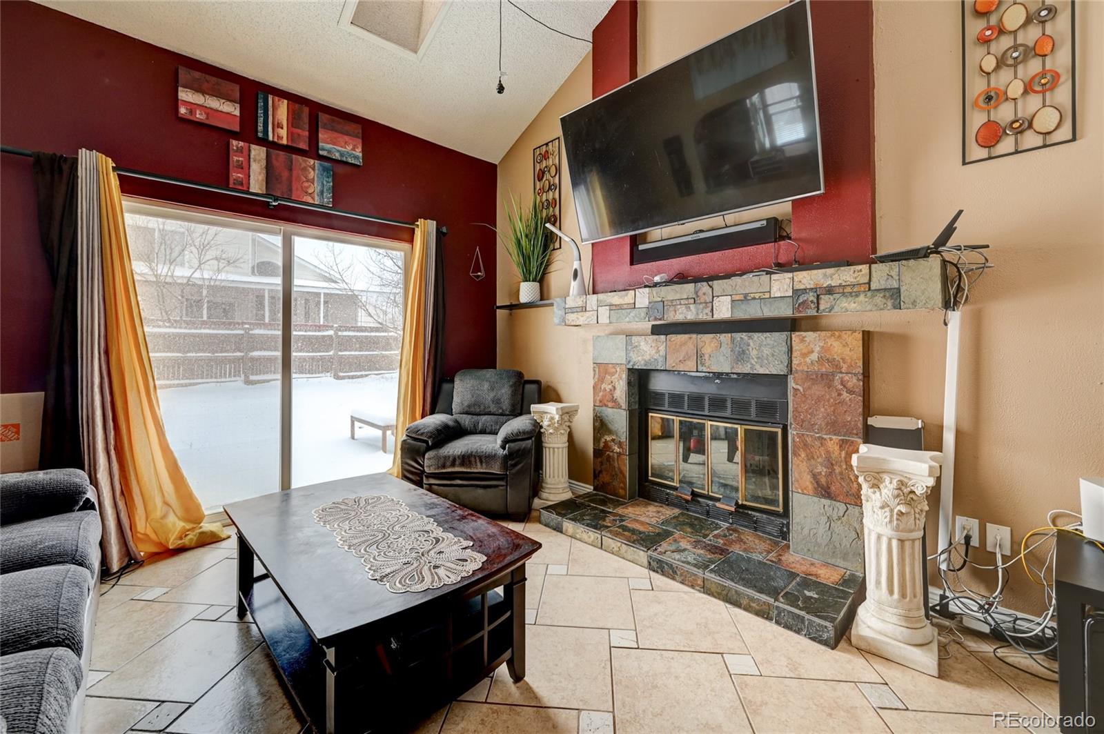 MLS Image #10 for 19340 e 45th avenue,denver, Colorado
