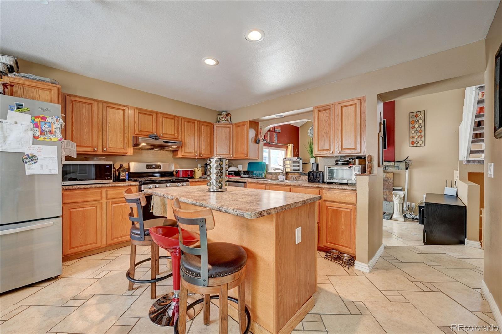 MLS Image #14 for 19340 e 45th avenue,denver, Colorado