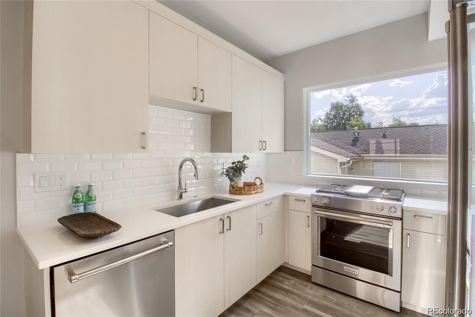 MLS Image #9 for 3219 w conejos place,denver, Colorado