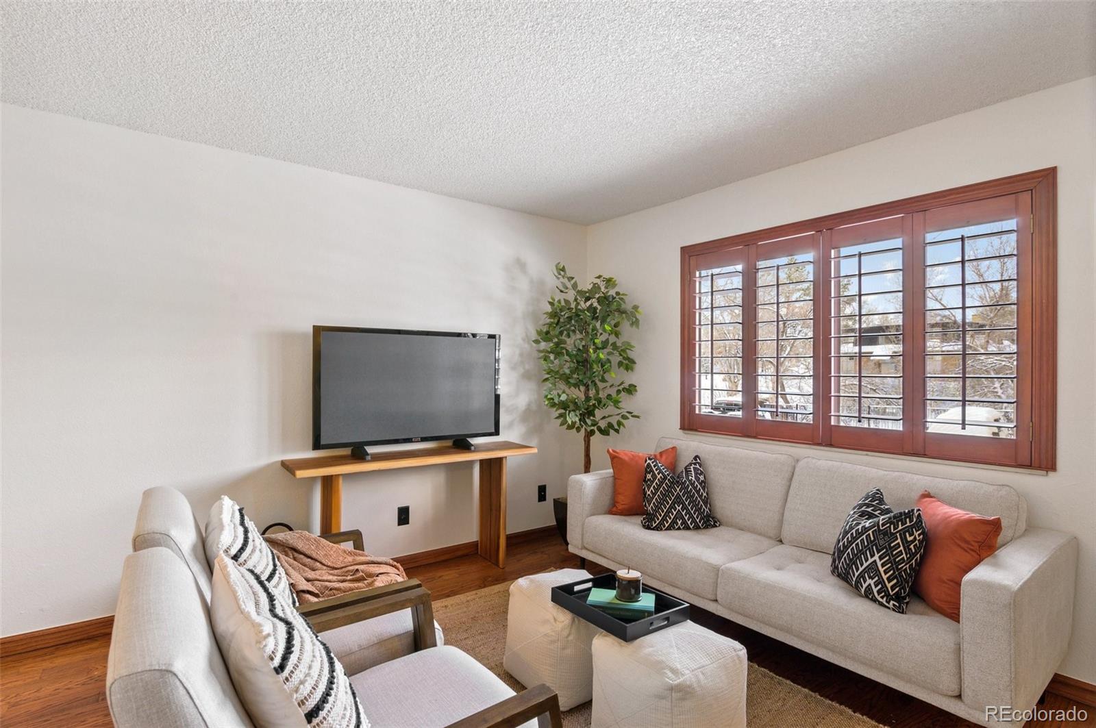 MLS Image #4 for 6844 s broadway ,centennial, Colorado