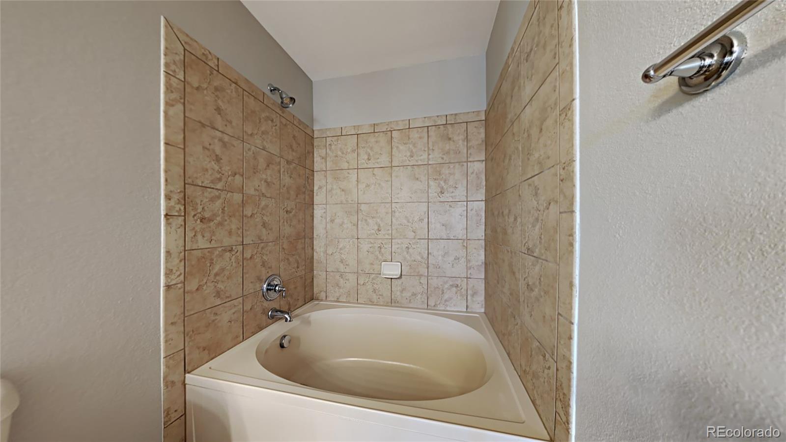 MLS Image #10 for 12710  jasmine street,thornton, Colorado