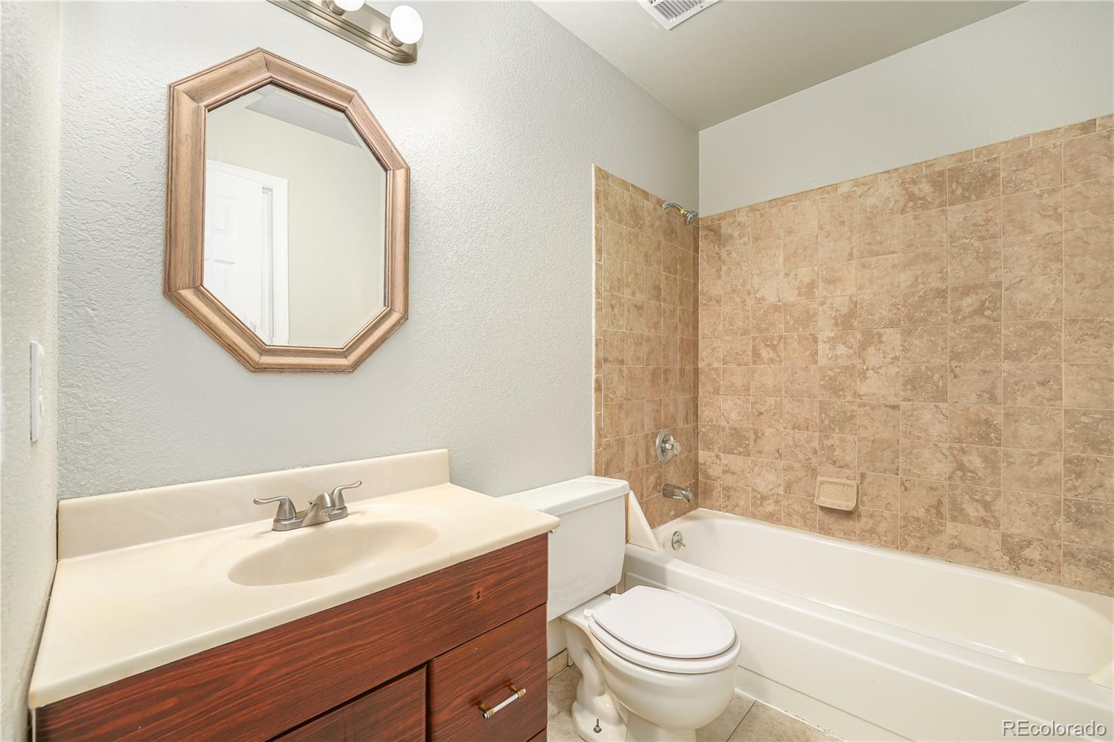 MLS Image #5 for 2129 s idalia street,aurora, Colorado